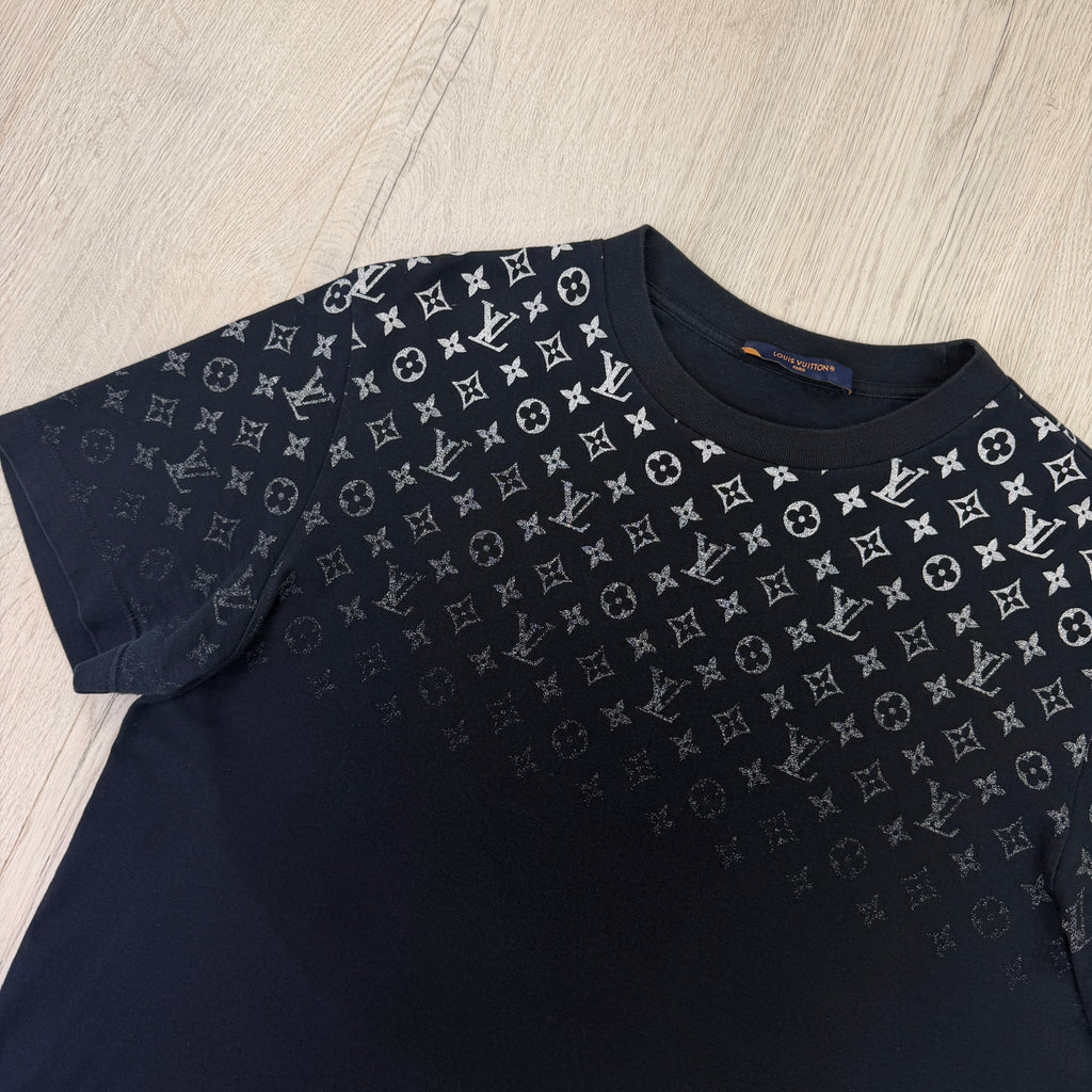 Louis Vuitton Men’s Navy Gradient T-shirt - Large