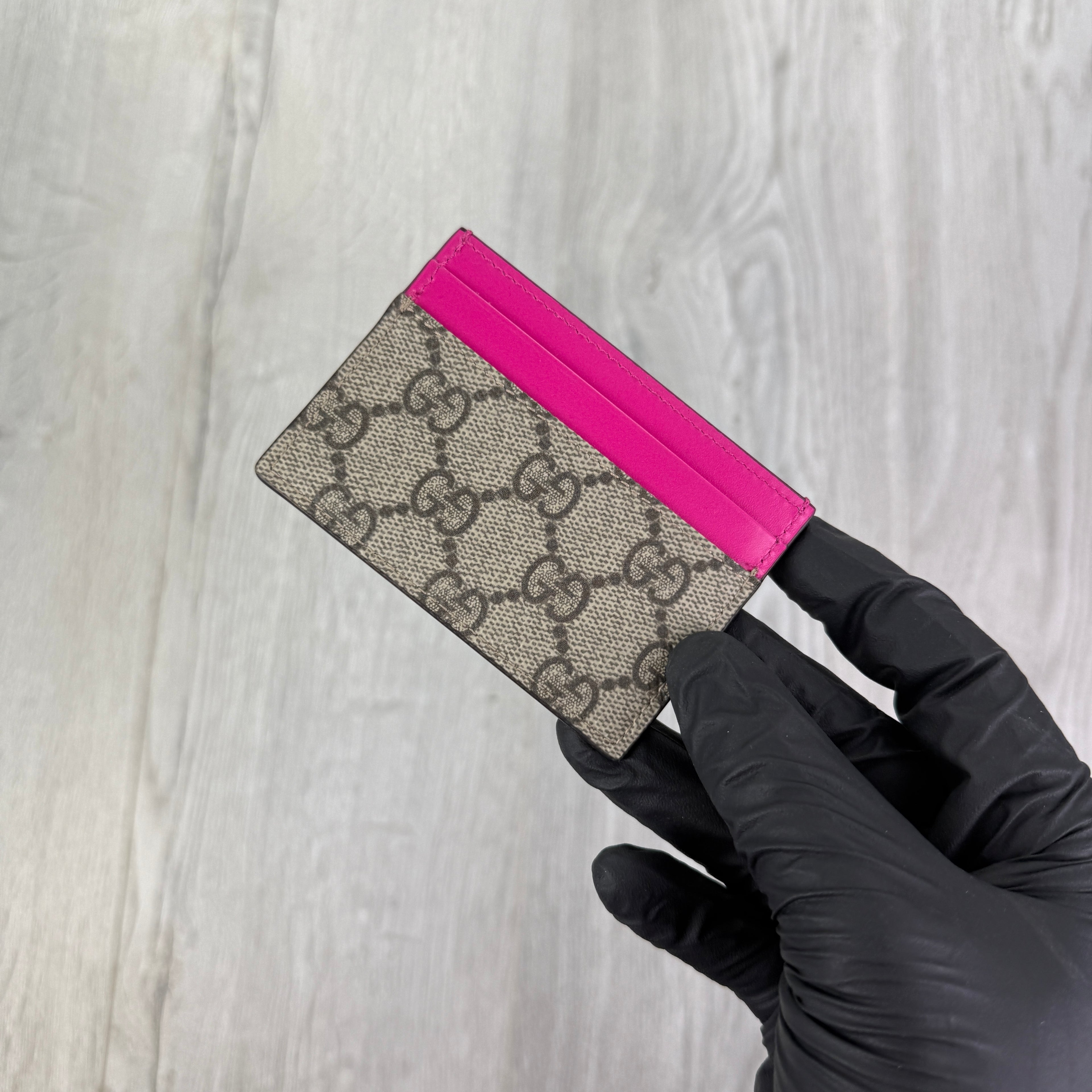 Gucci GG Interlocking Beige Card Holder Pink Edition