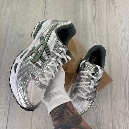 ASICS Men’s Gel-Kayano White / Slate Grey / Green Trainers