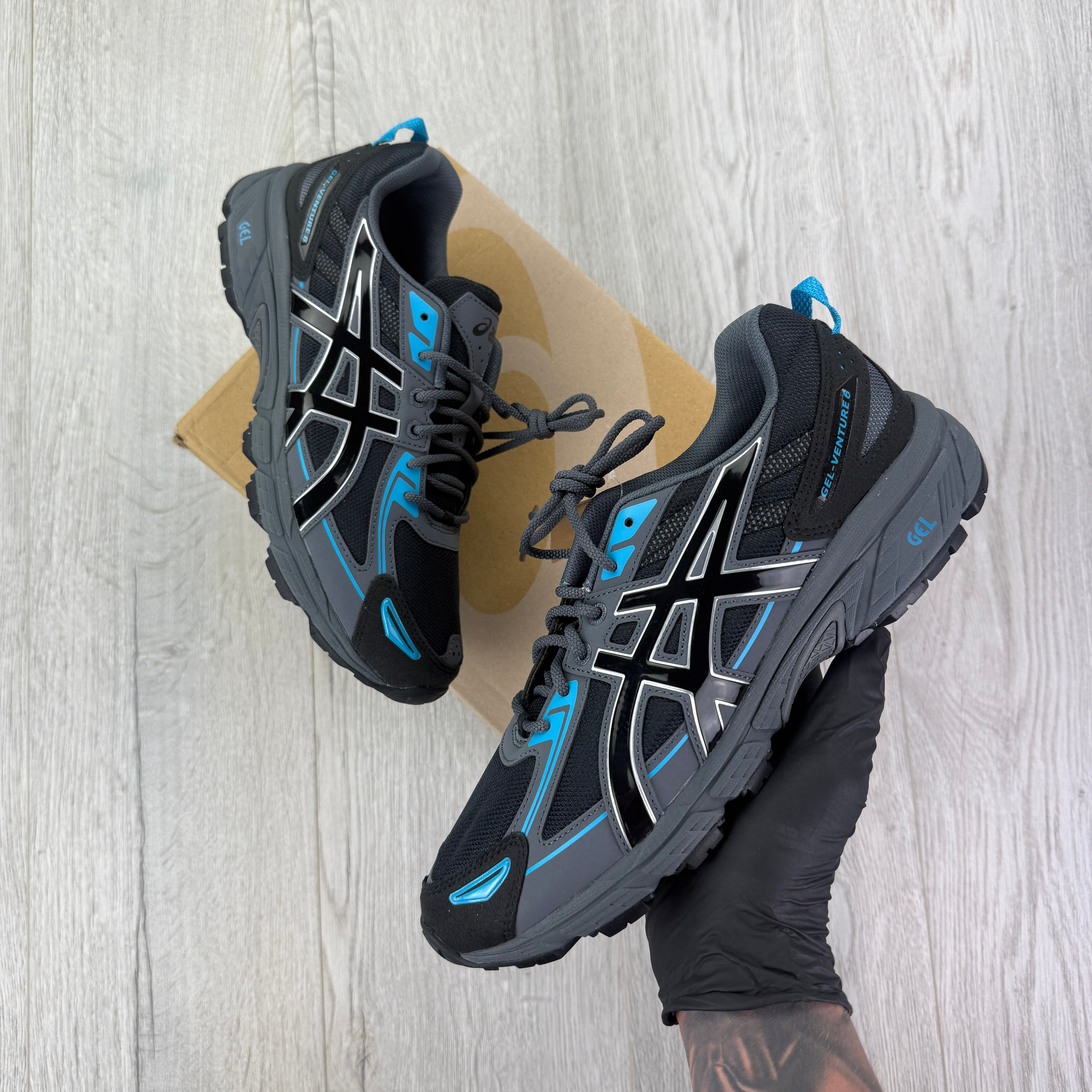 Asics Men’s Gel-Venture 6 Black/Carrier Grey Trainers