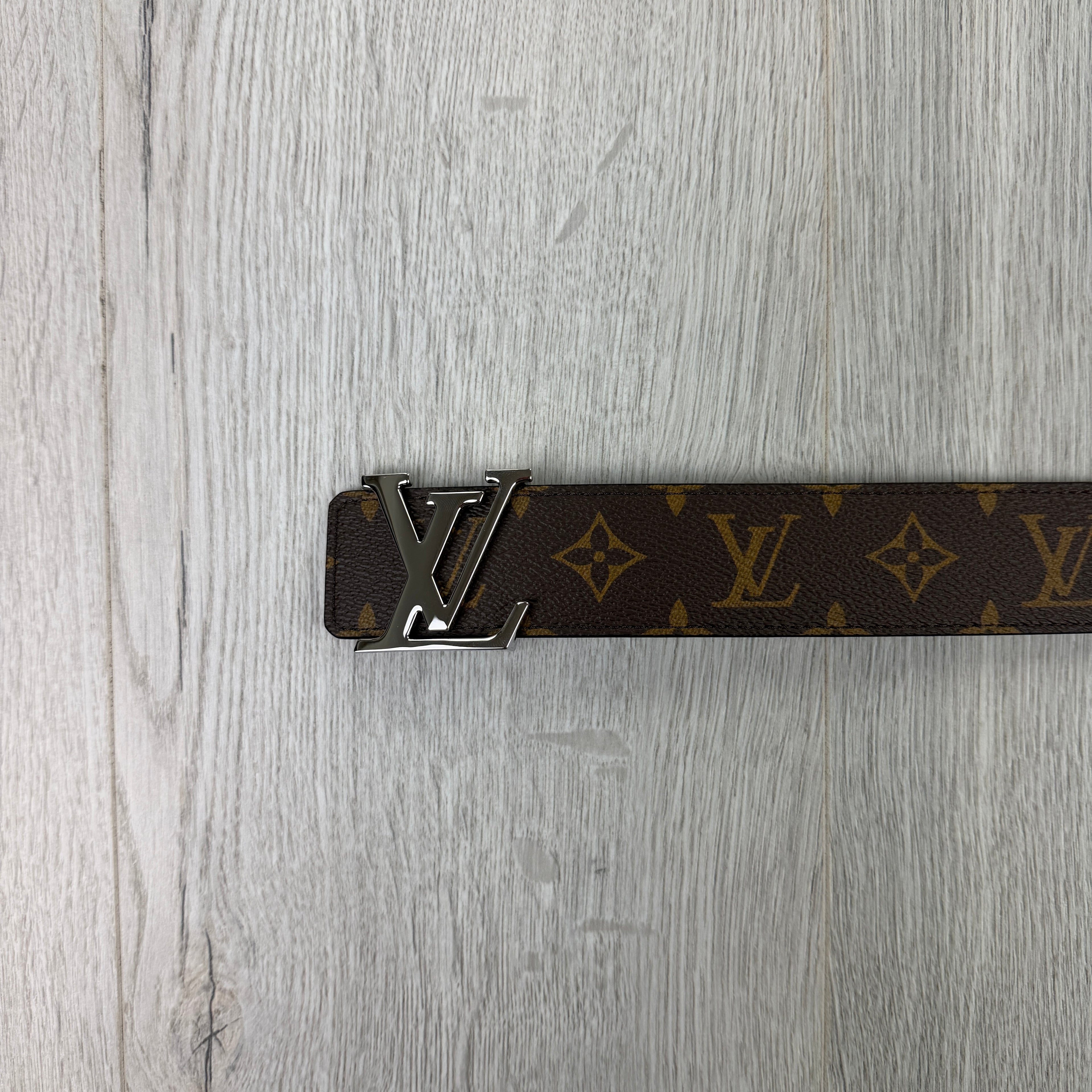 Louis Vuitton Men’s Reversible Brown Monogram / Black 40MM Silver Belt