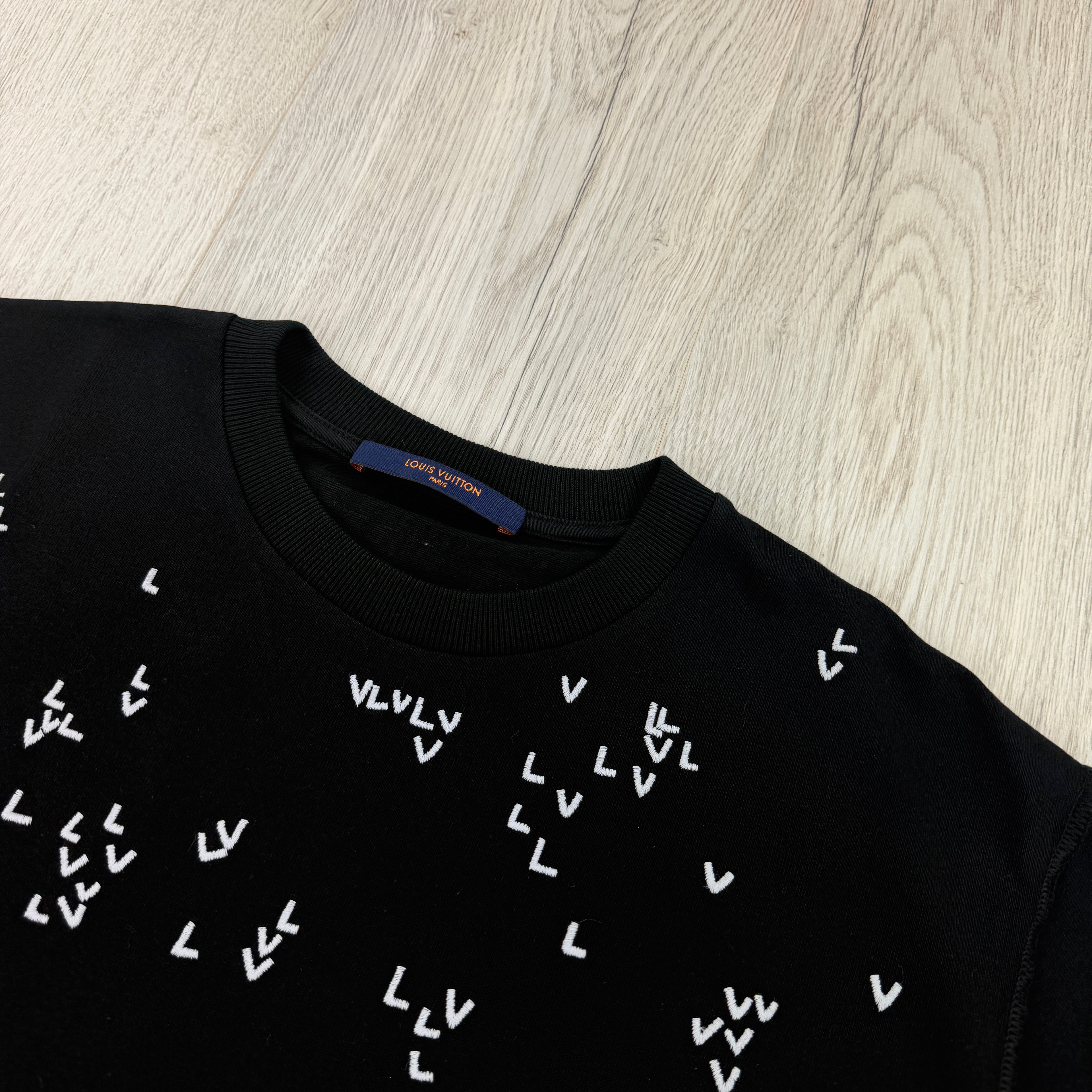 Louis Vuitton Men’s LV Spread Embroidery Black T-Shirt - Small