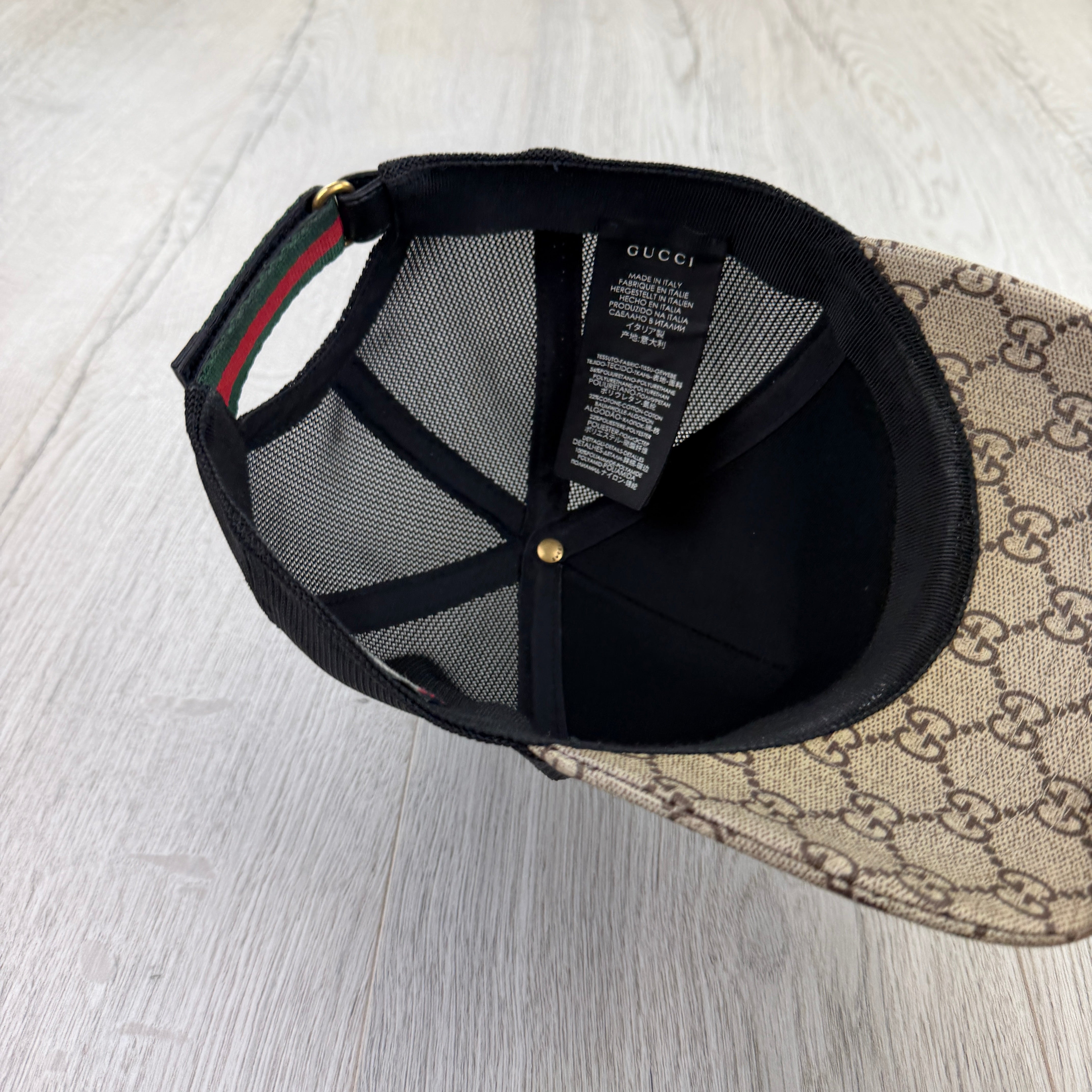 Gucci Men's Beige GG Interlocking Snake Print Baseball Cap