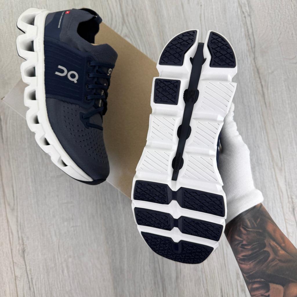 On Running Cloudswift 4 Navy Trainers