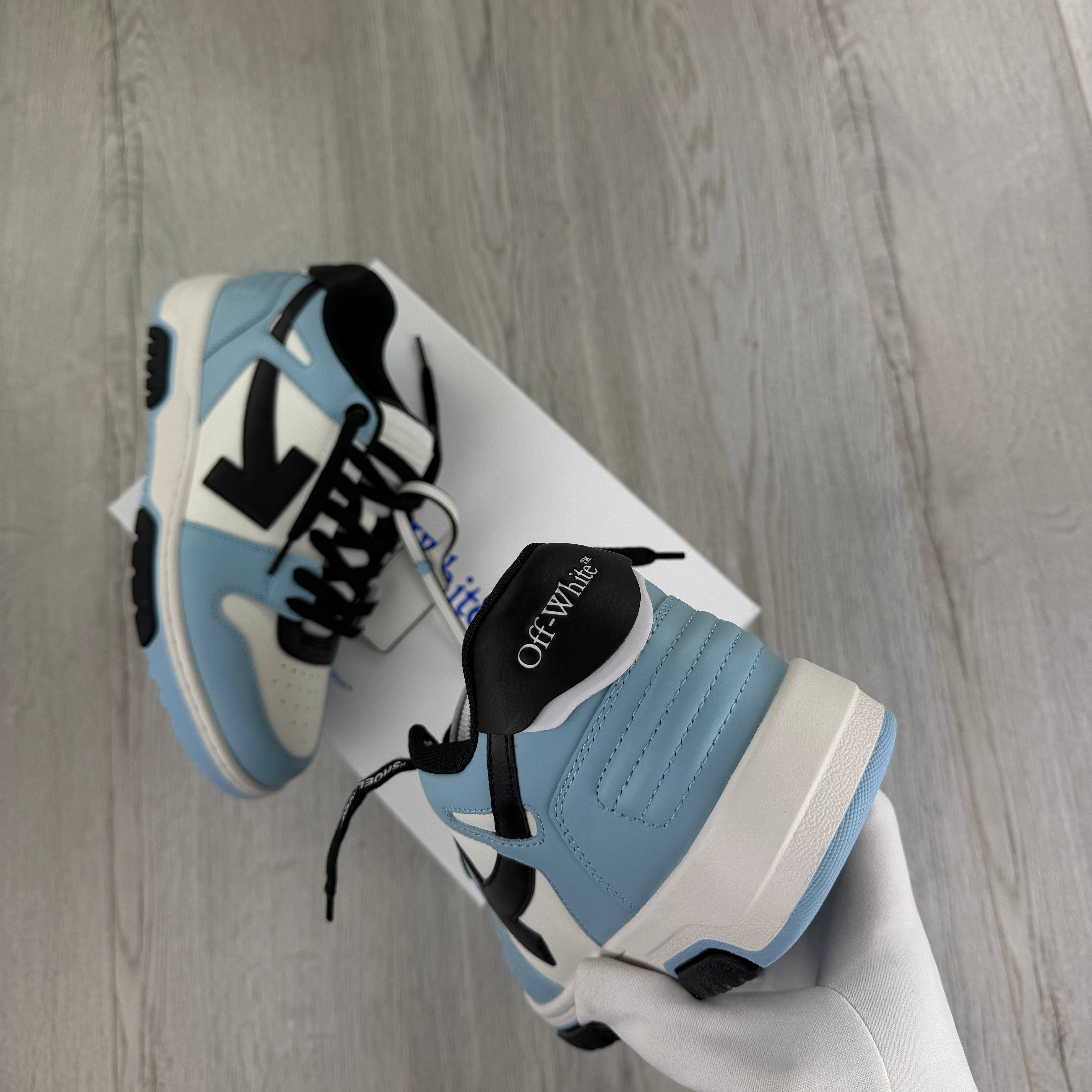 Off-White Men’s Blue  & White Low Trainers