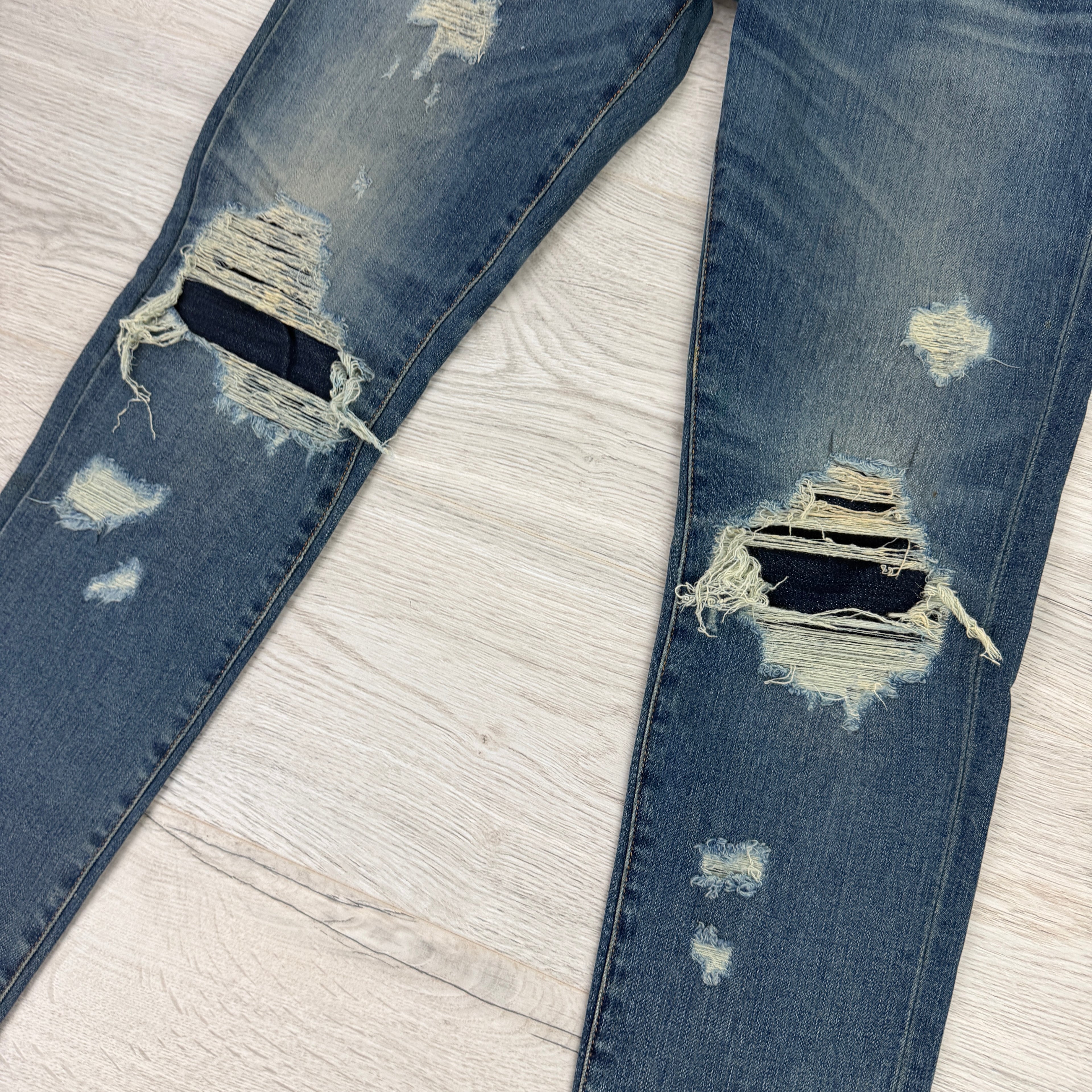 Amiri Men’s Blue MX1 Distressed Ripped Jeans - Uk 30