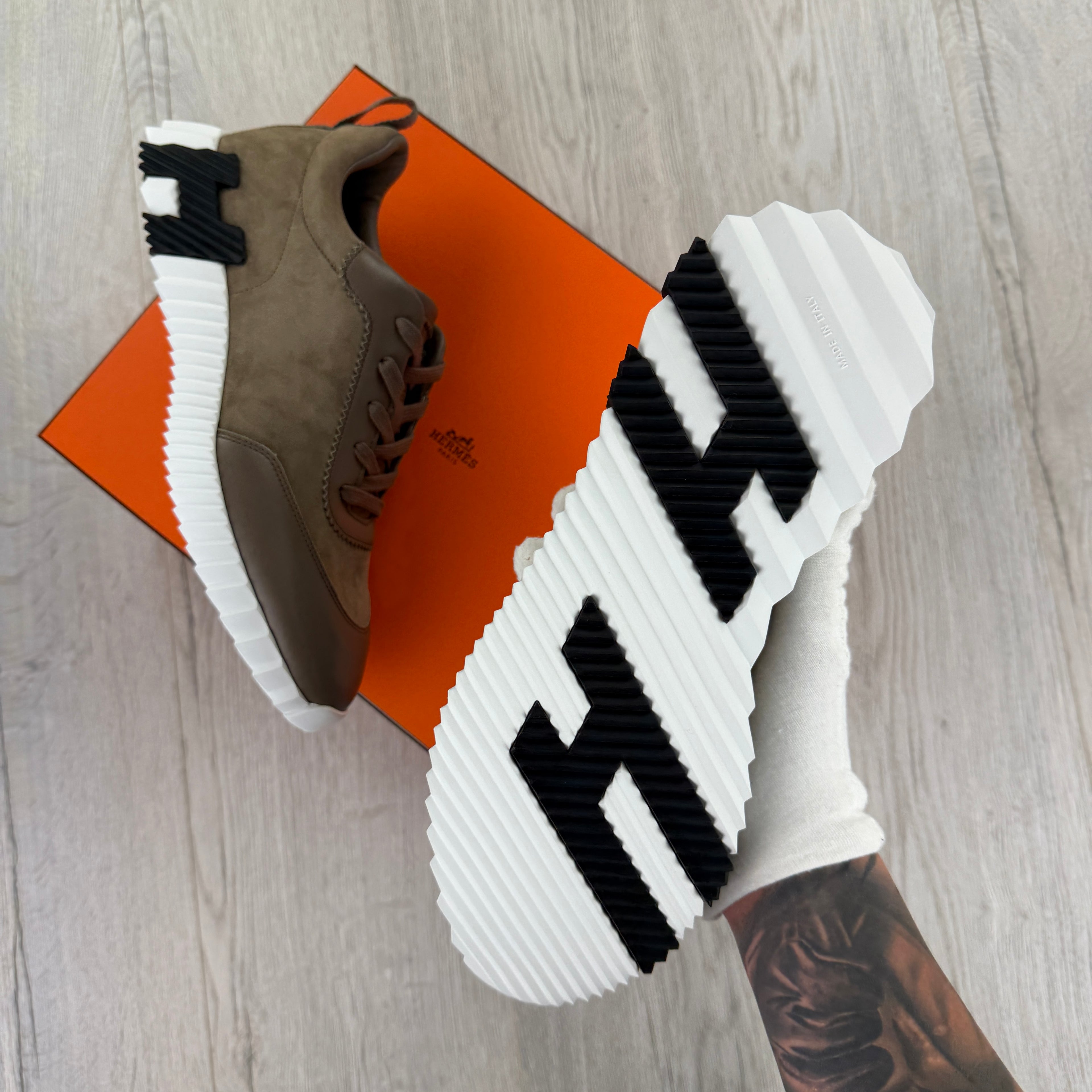 Hermes Men’s Etoupe Bouncing Sneakers - 42 (Fit UK 8)