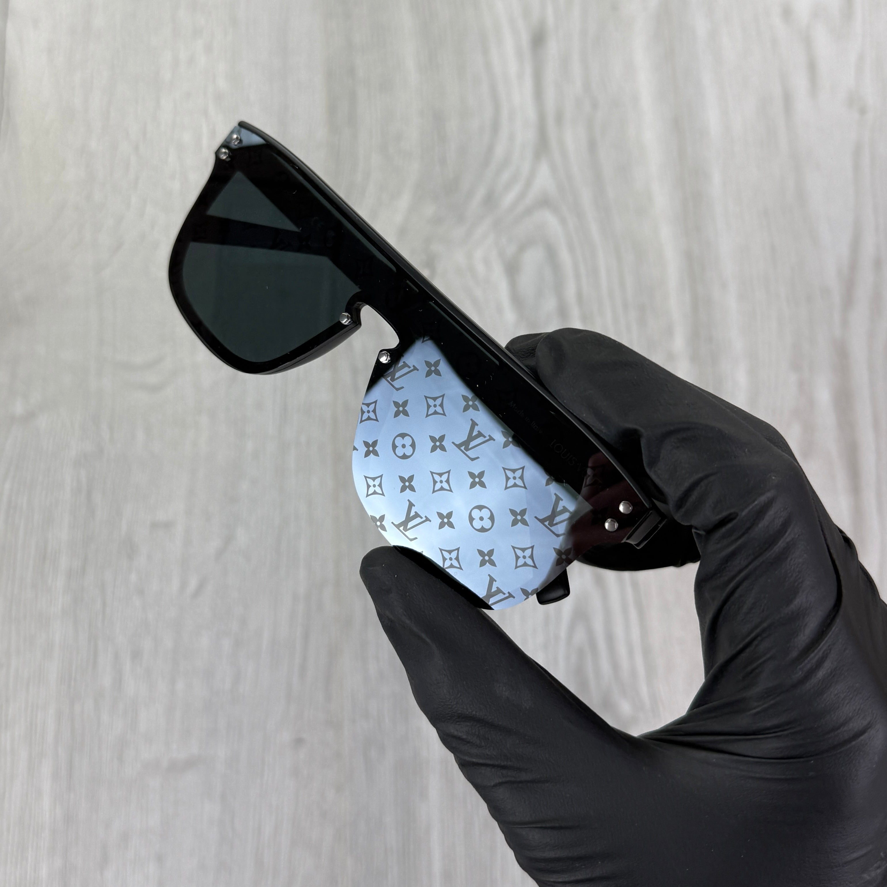Louis Vuitton Men’s Waimea Sunglasses