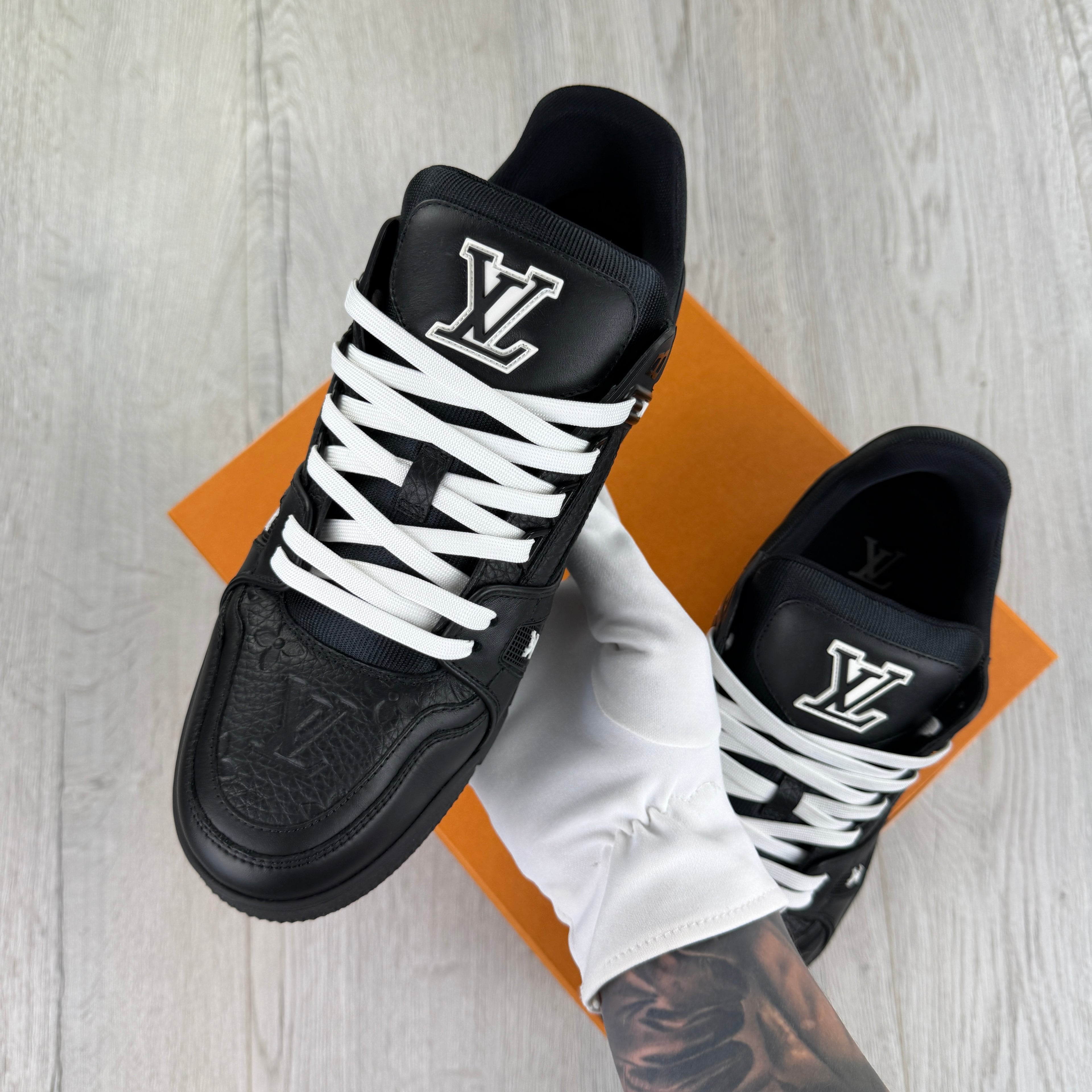 Louis Vuitton Men’s Black & White Trainers - Uk 8.5 (Fit 9)