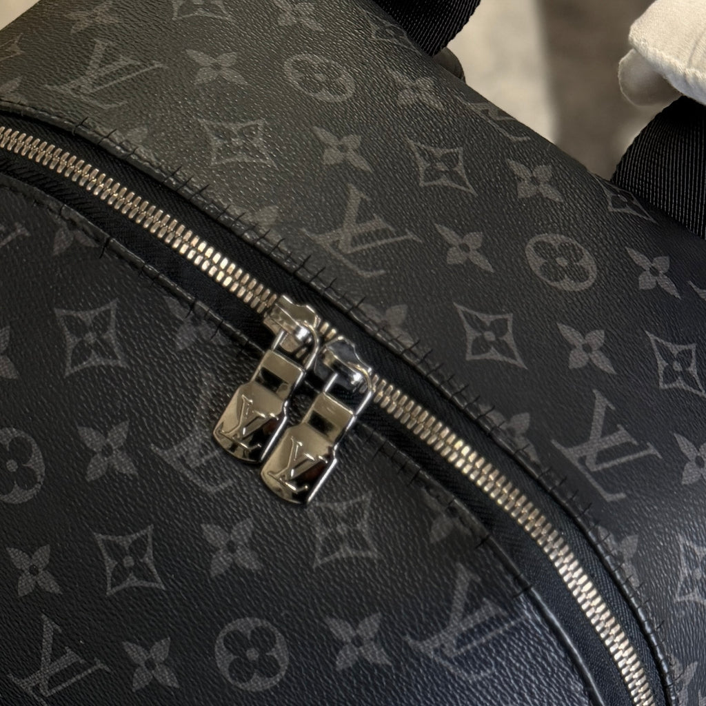 Louis Vuitton Men’s Black Monogram Discovery Backpack