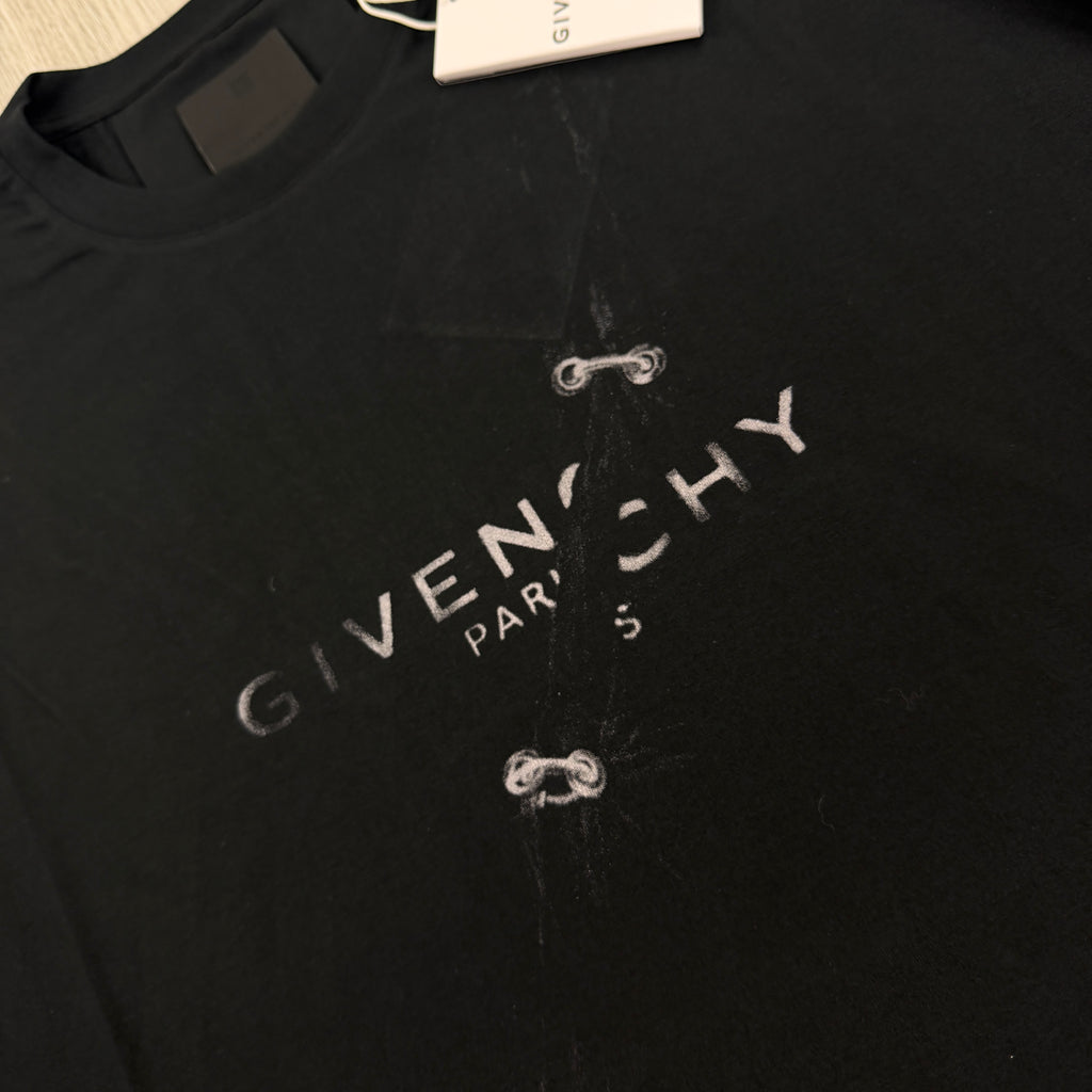 Givenchy Men’s Black Trap Effect T-shirt - Oversized