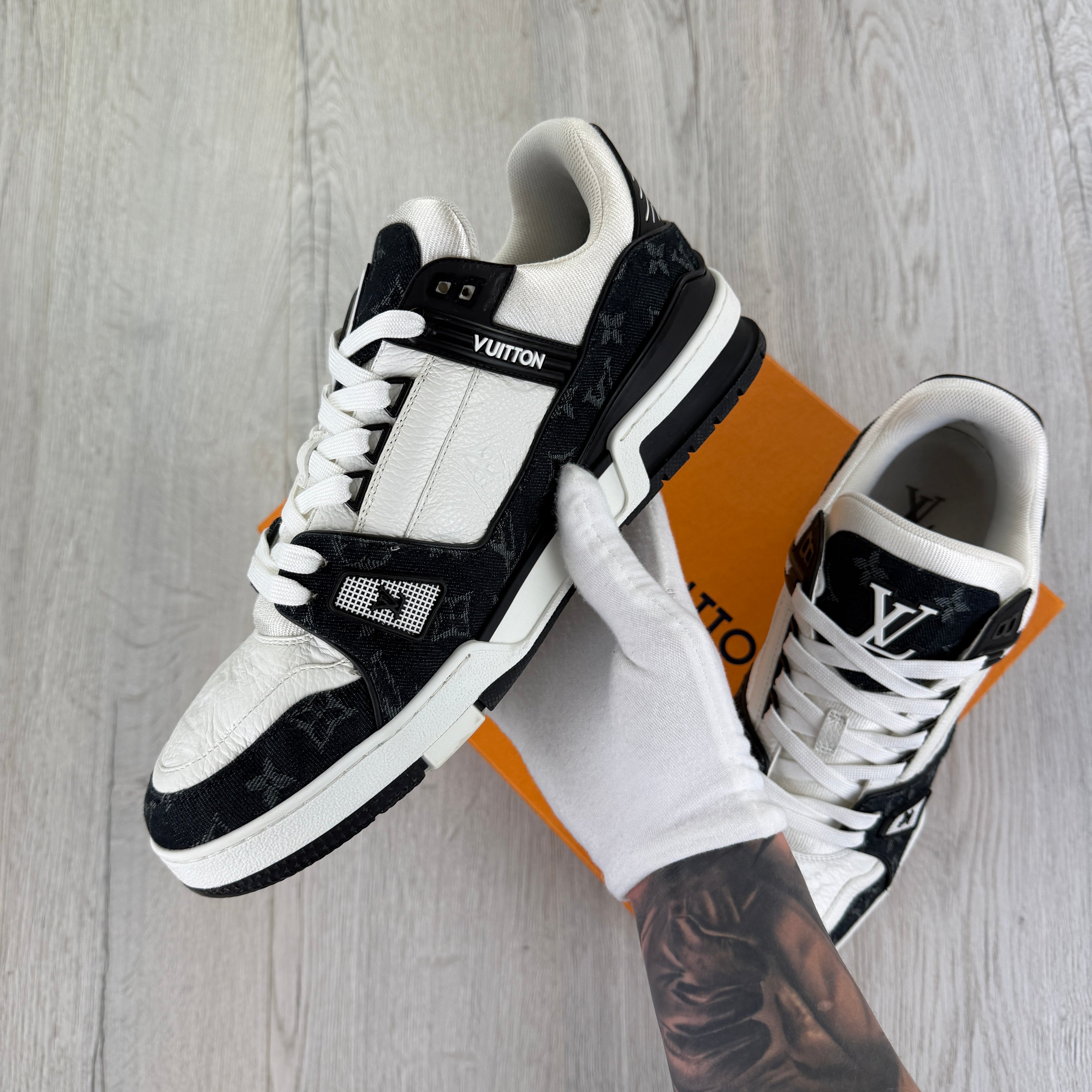 Louis Vuitton Men’s Black & White Low Trainers - Uk 11 (Fit 11.5)