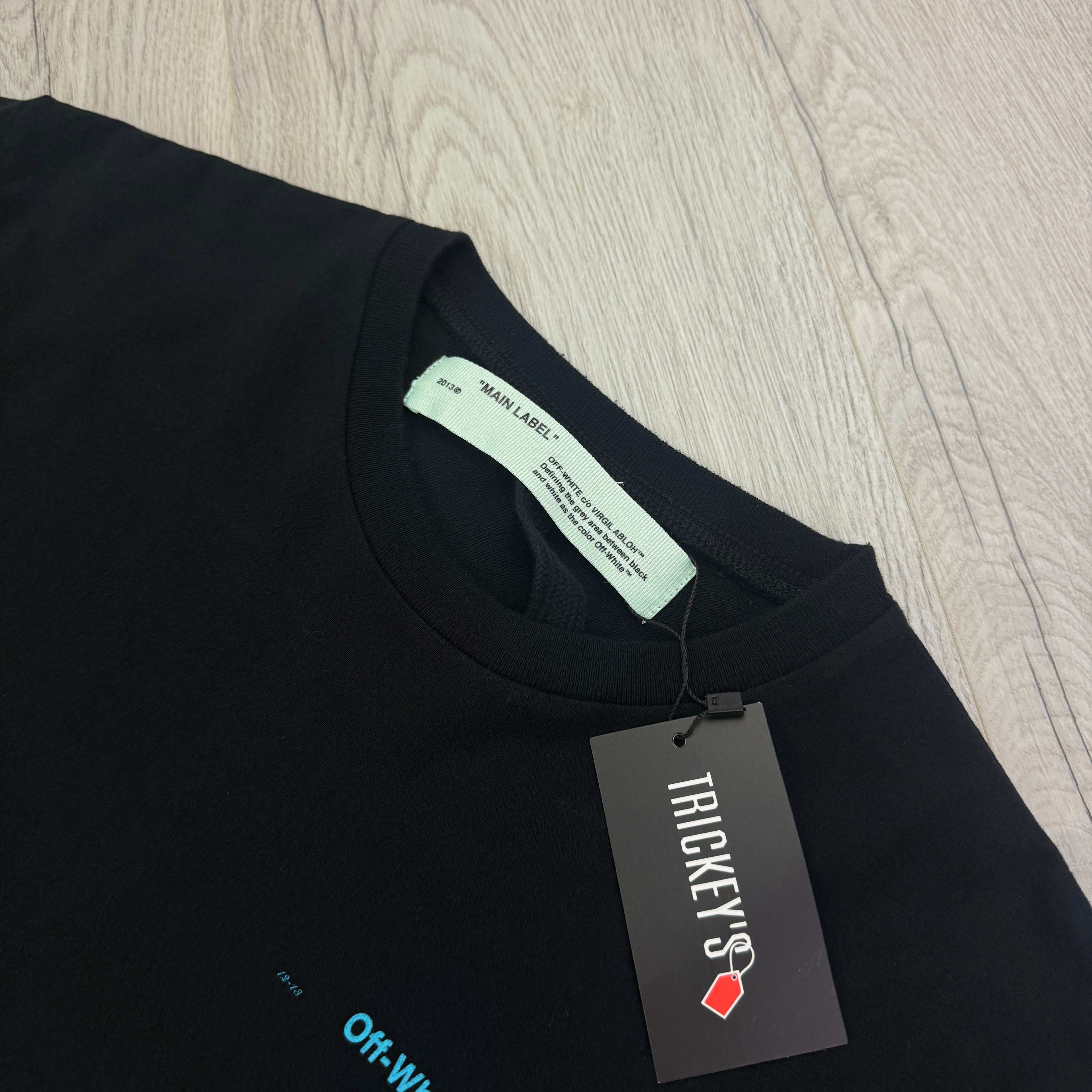 Off White Men’s Black T-shirt - Small Oversized