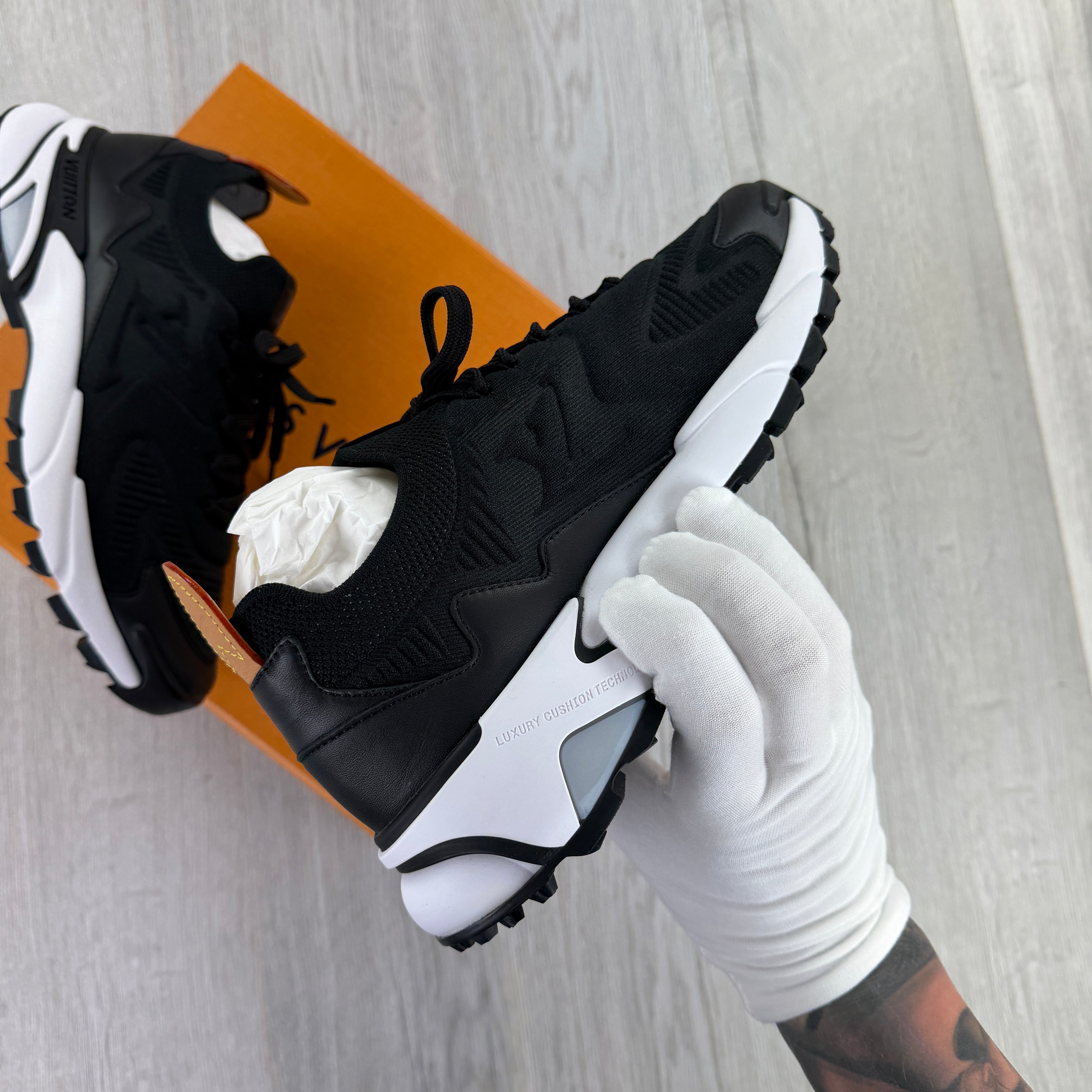 Louis Vuitton Men’s Black & White Tatic Trainers - Uk 7 (Fit 8)