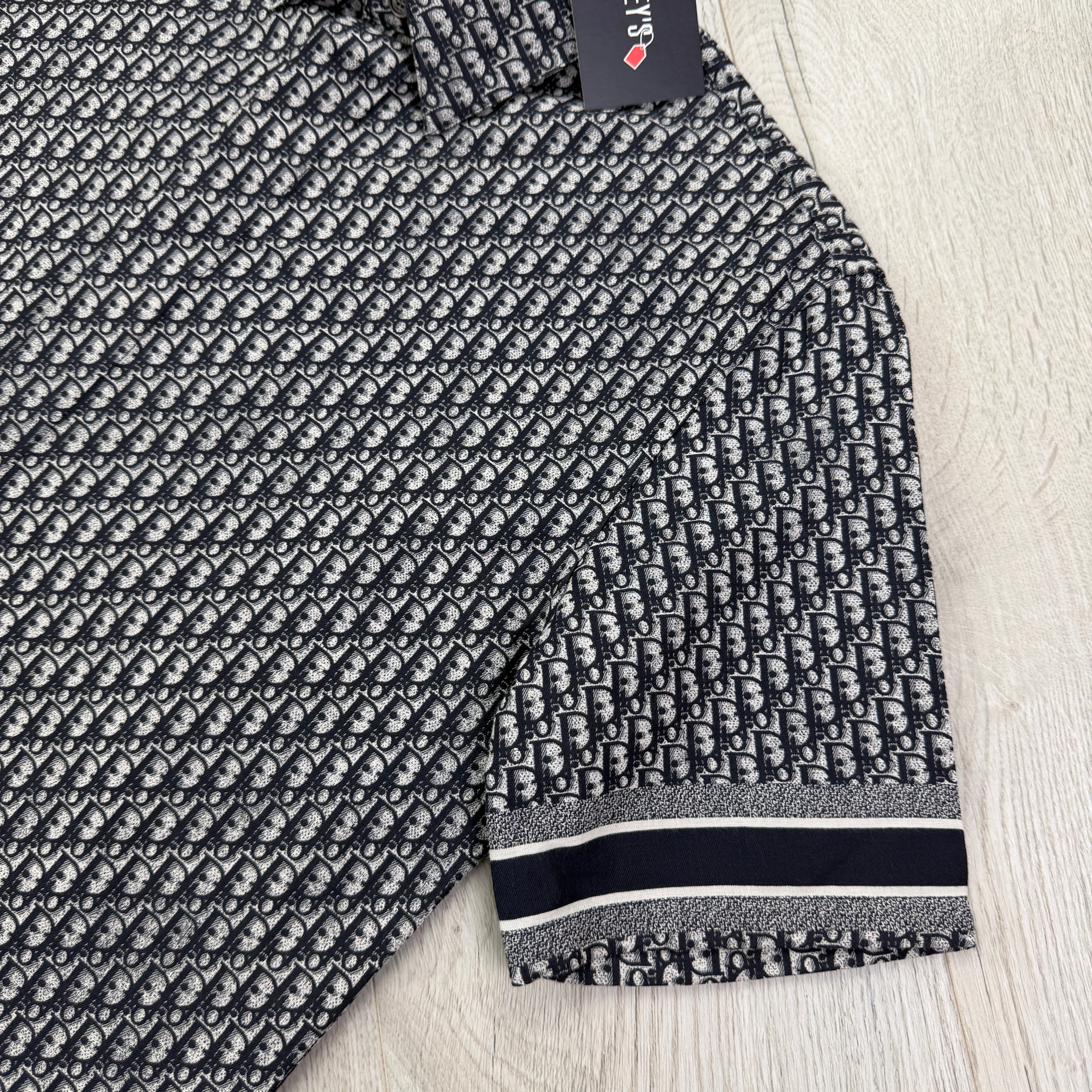 Dior Oblique Men’s Button-up Short Sleeve Shirt - 37 (Fit Small)