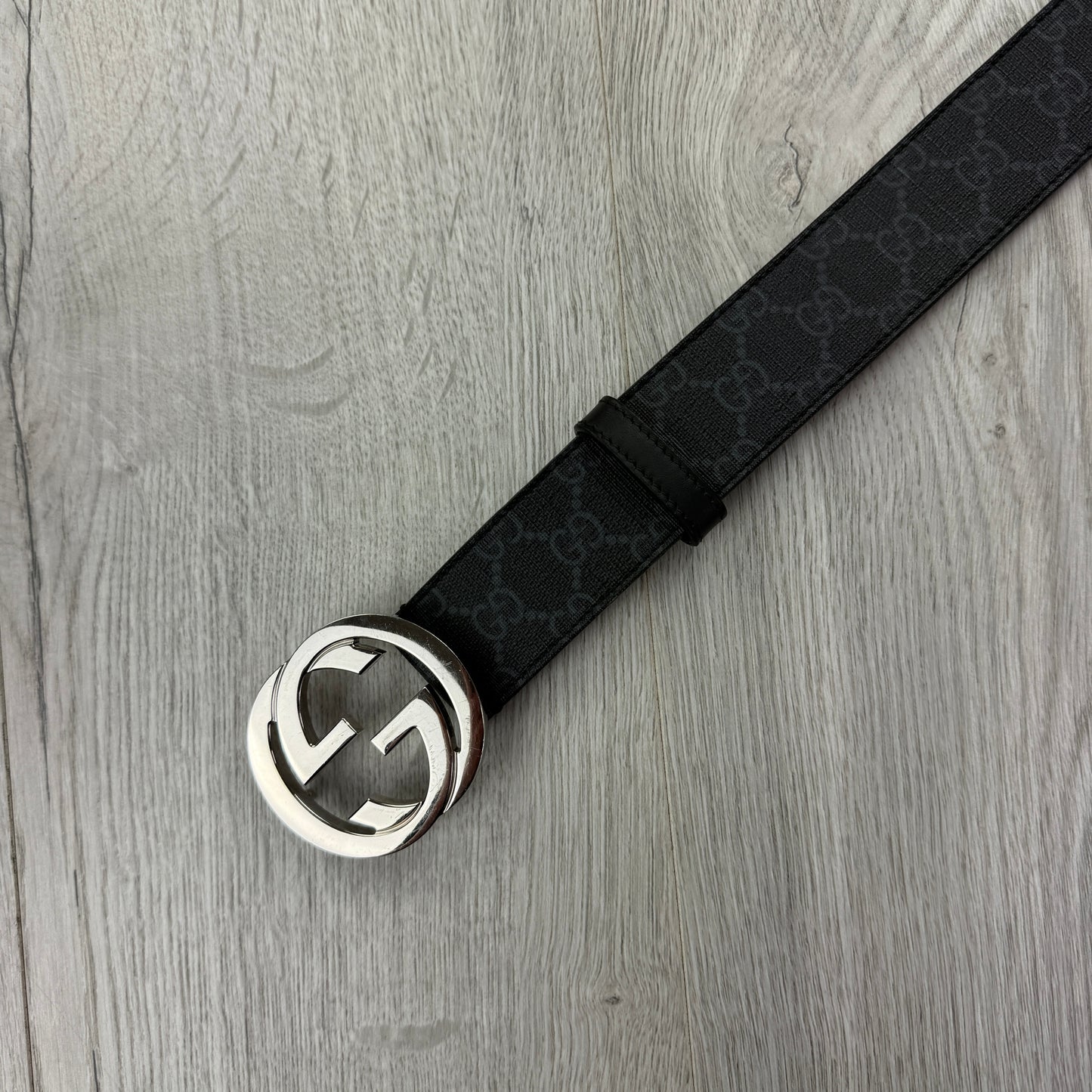 Gucci Men’s GG Supreme Black Belt With Silver Buckle - 90