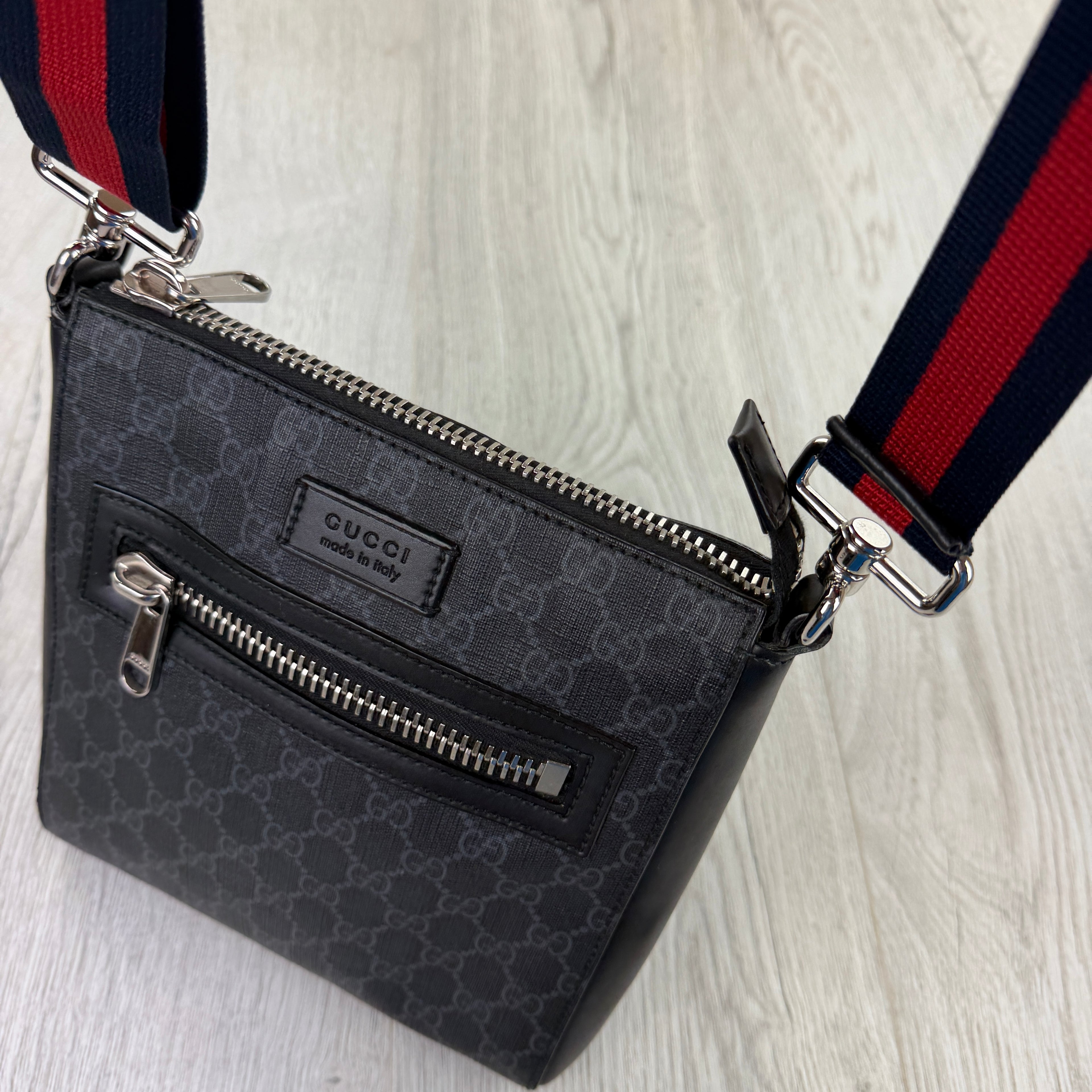 Gucci Messenger Men’s GG Black Small Side Bag & Snake Wallet