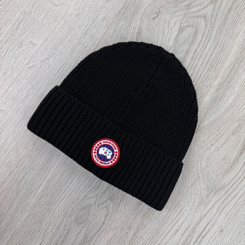 Canada Goose Men’s Black Beanie Small Badge
