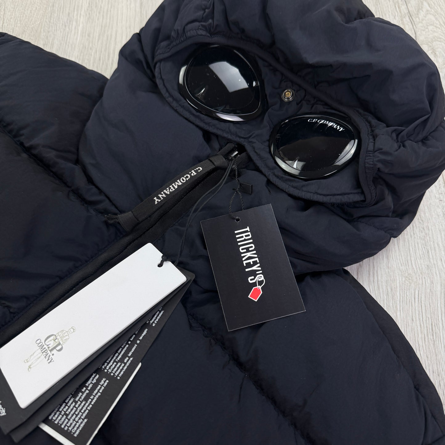 Cp Company Men’s Navy Chrone-R Down Jacket - Small