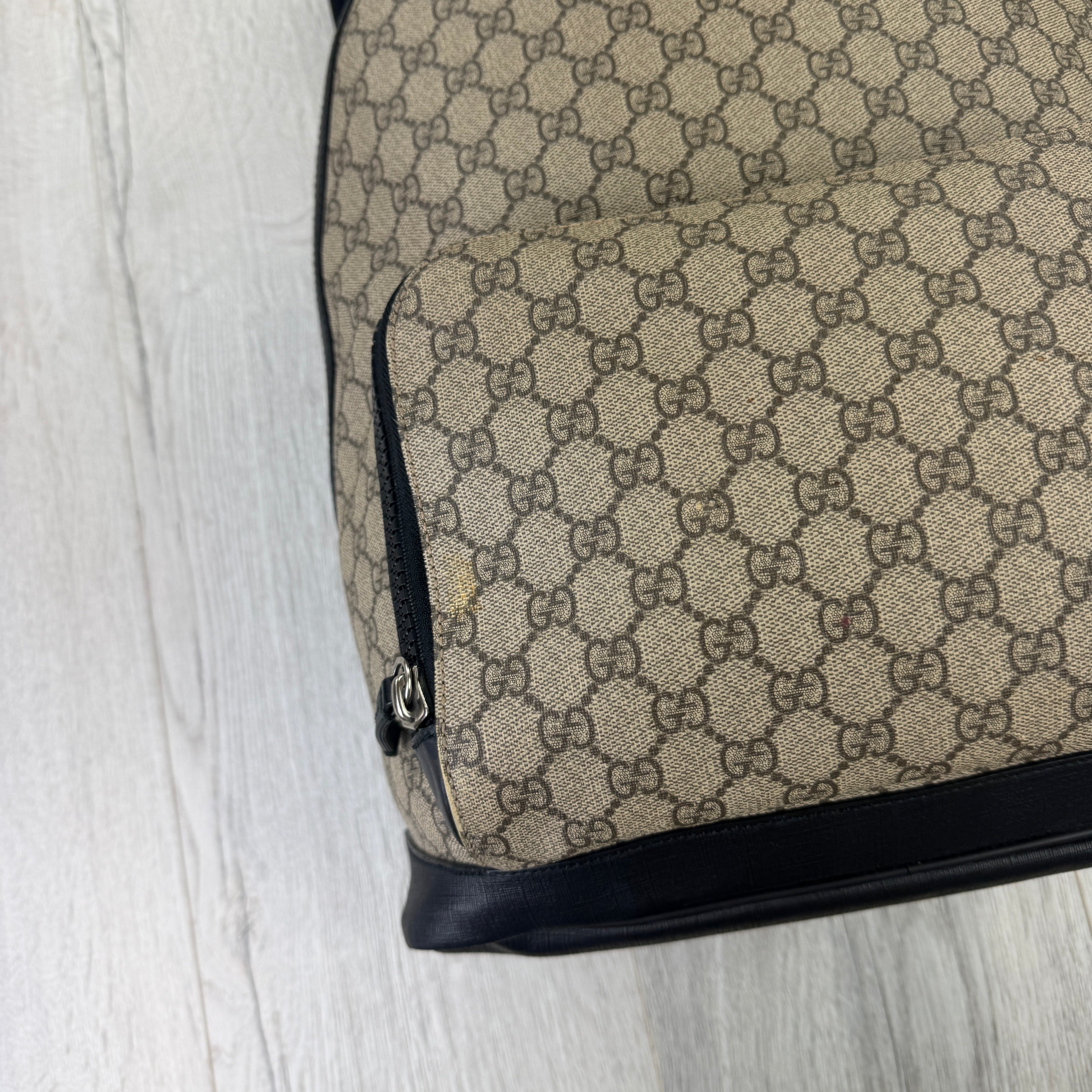 Gucci Men’s Monogram Gucci GG Supreme Backpack