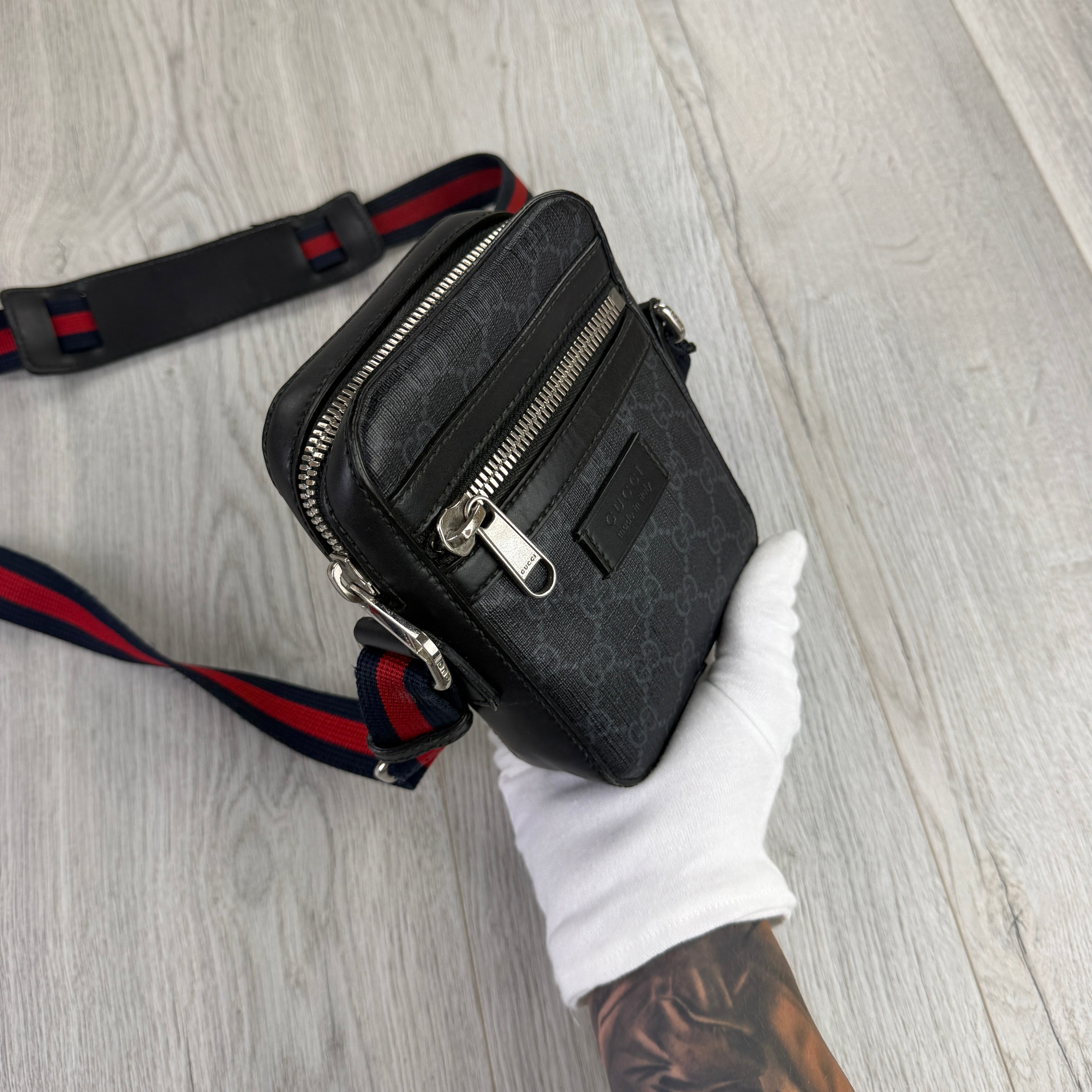 Gucci Men’s Black Small Shoulder Bag
