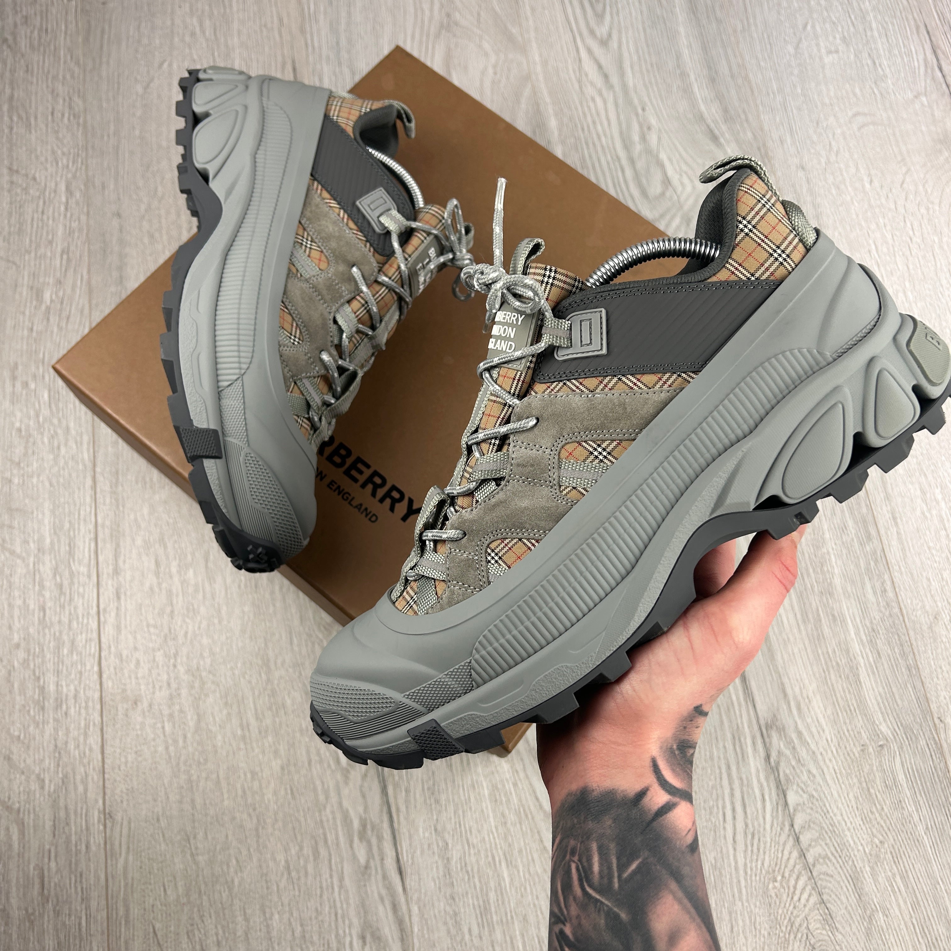 Burberry Men’s Grey Check Arthur Trainers - Uk 10