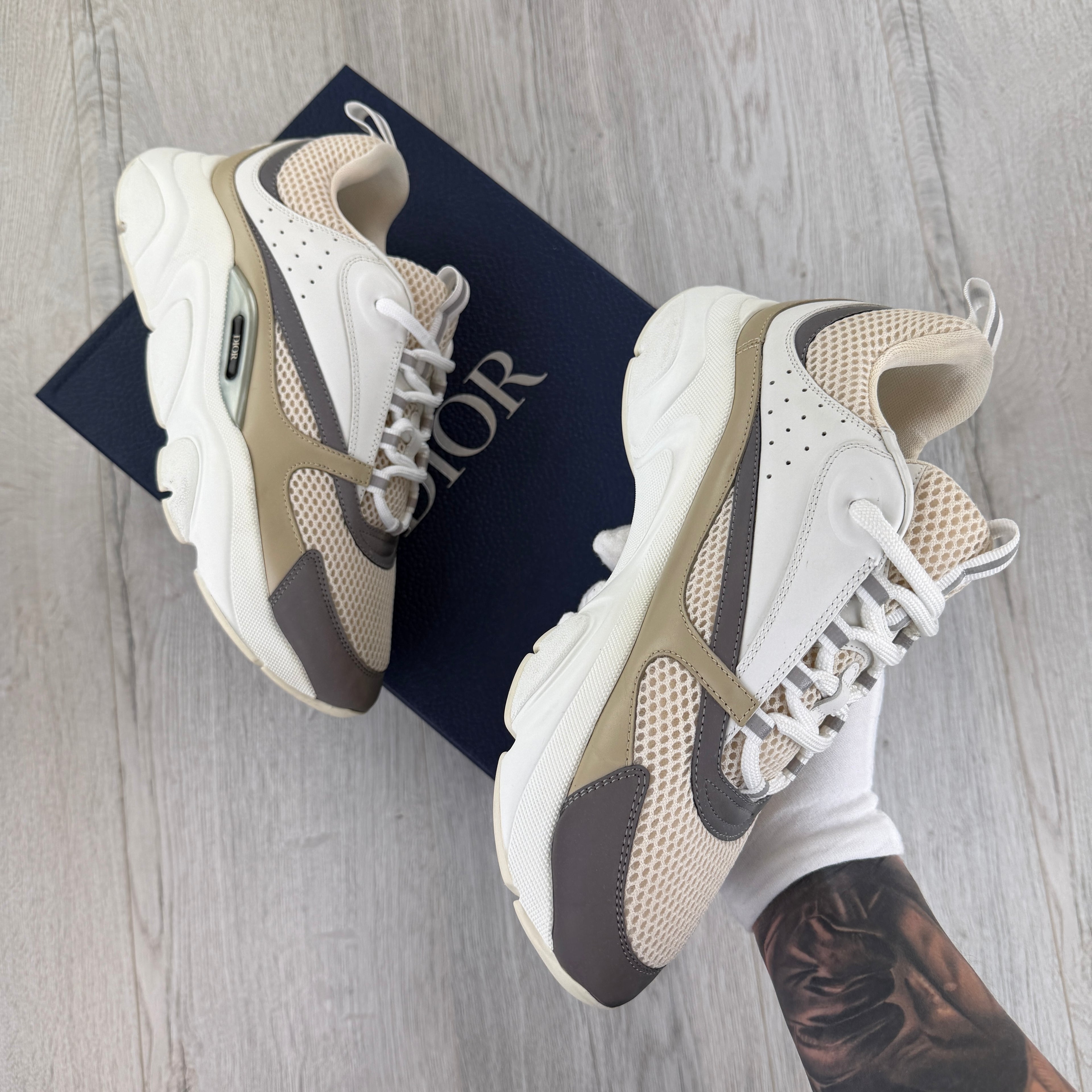 Dior B22 Men’s Cream Beige White Trainers - 42 (Fit Uk 7.5)