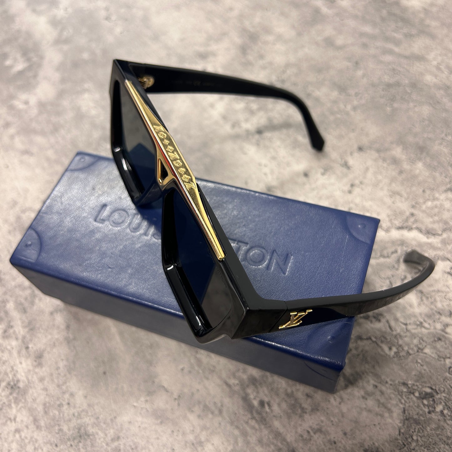 Louis Vuitton Men’s 1.1 Evidence Black & Gold Sunglasses