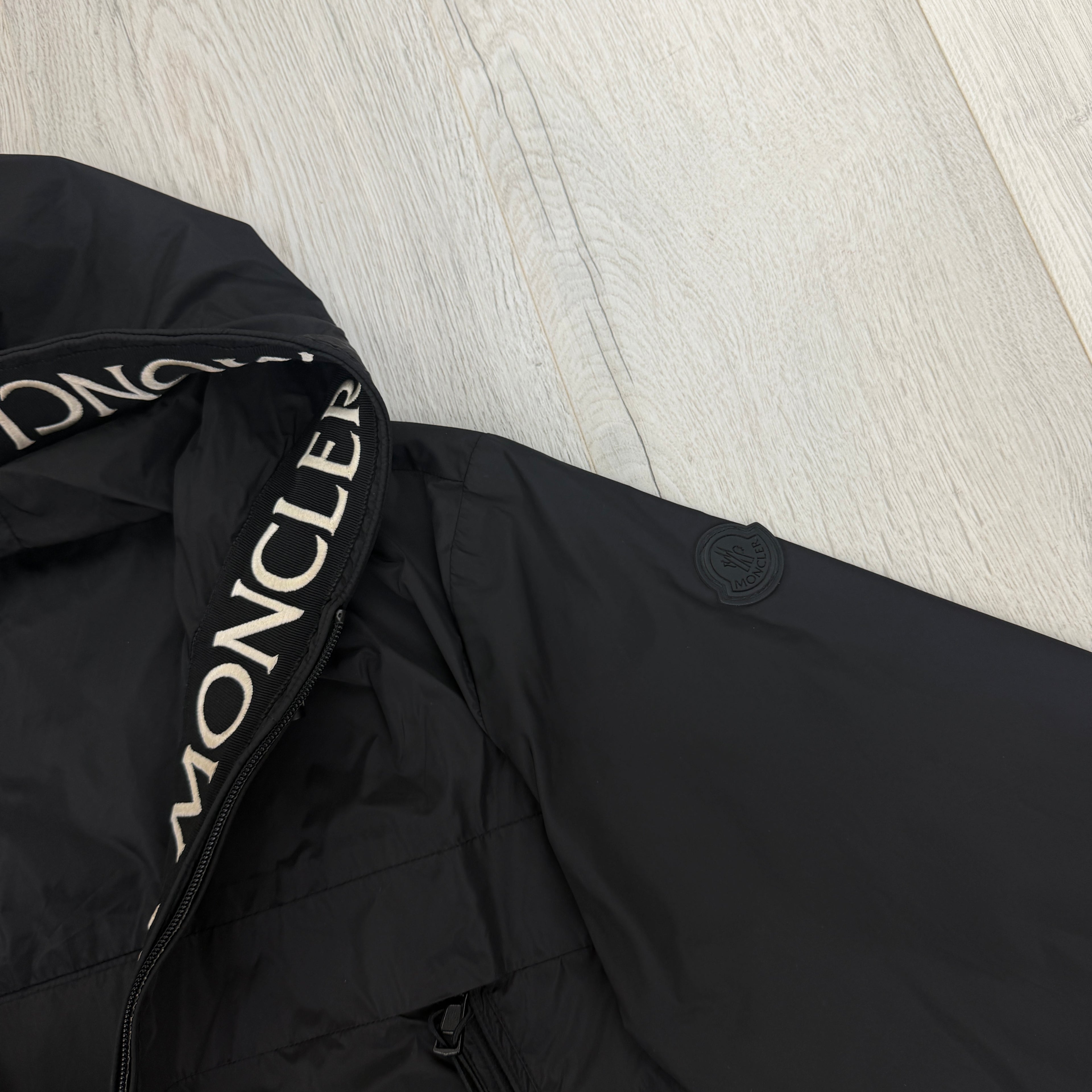 Moncler Massereau Giubbotto Men’s Black Windbreaker Jacket - Size 4