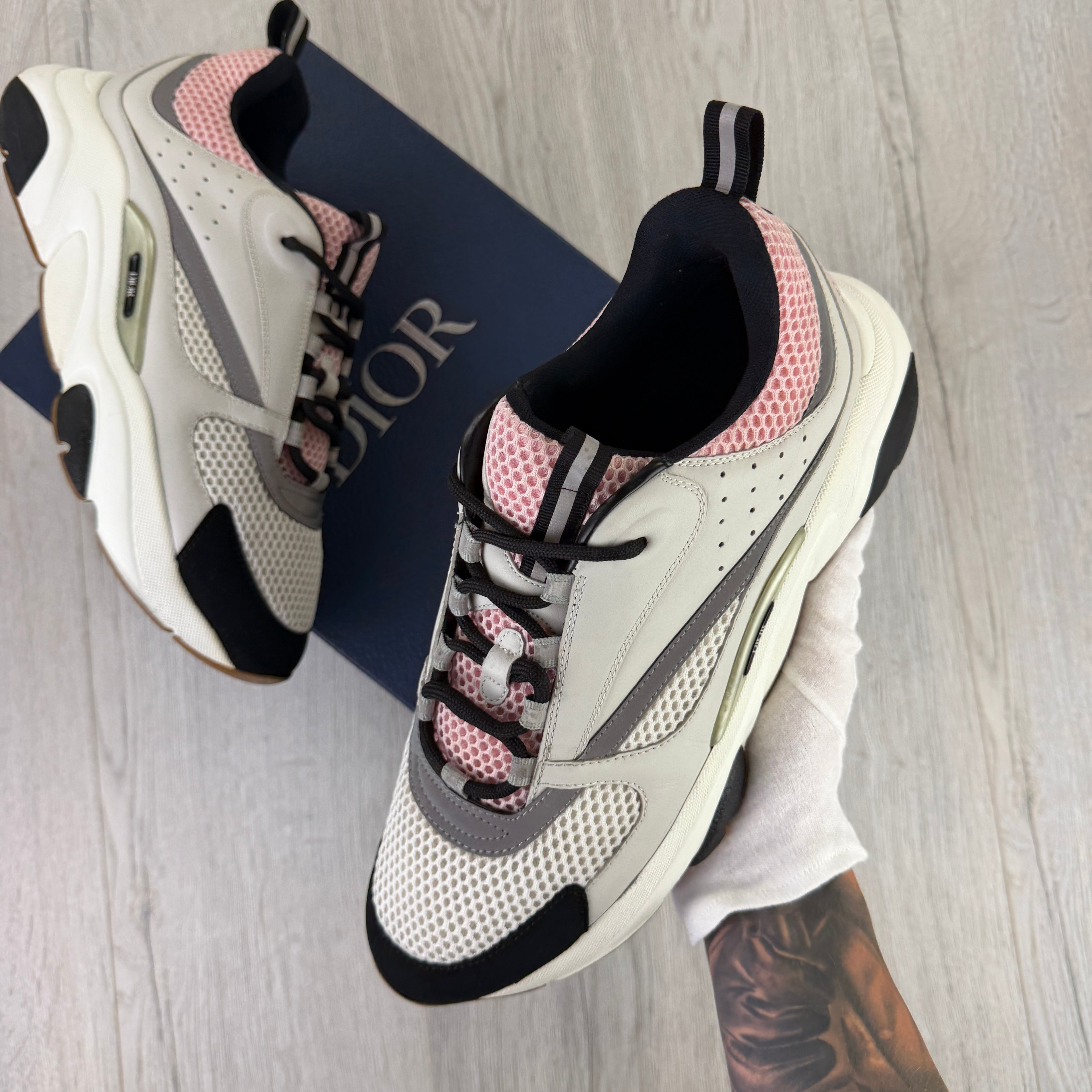 Dior B22 Men’s Pink Grey & White Trainers - 45 (Uk 10/10.5)