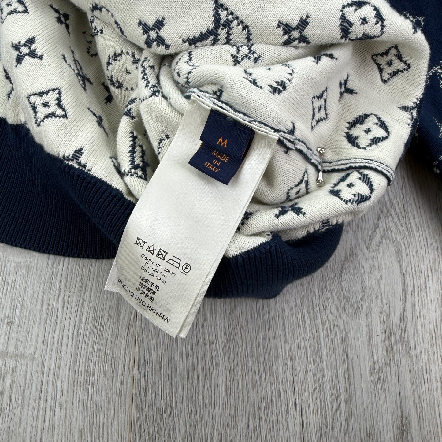 Louis Vuitton Men’s Navy Gradient Crewneck Jumper - Medium