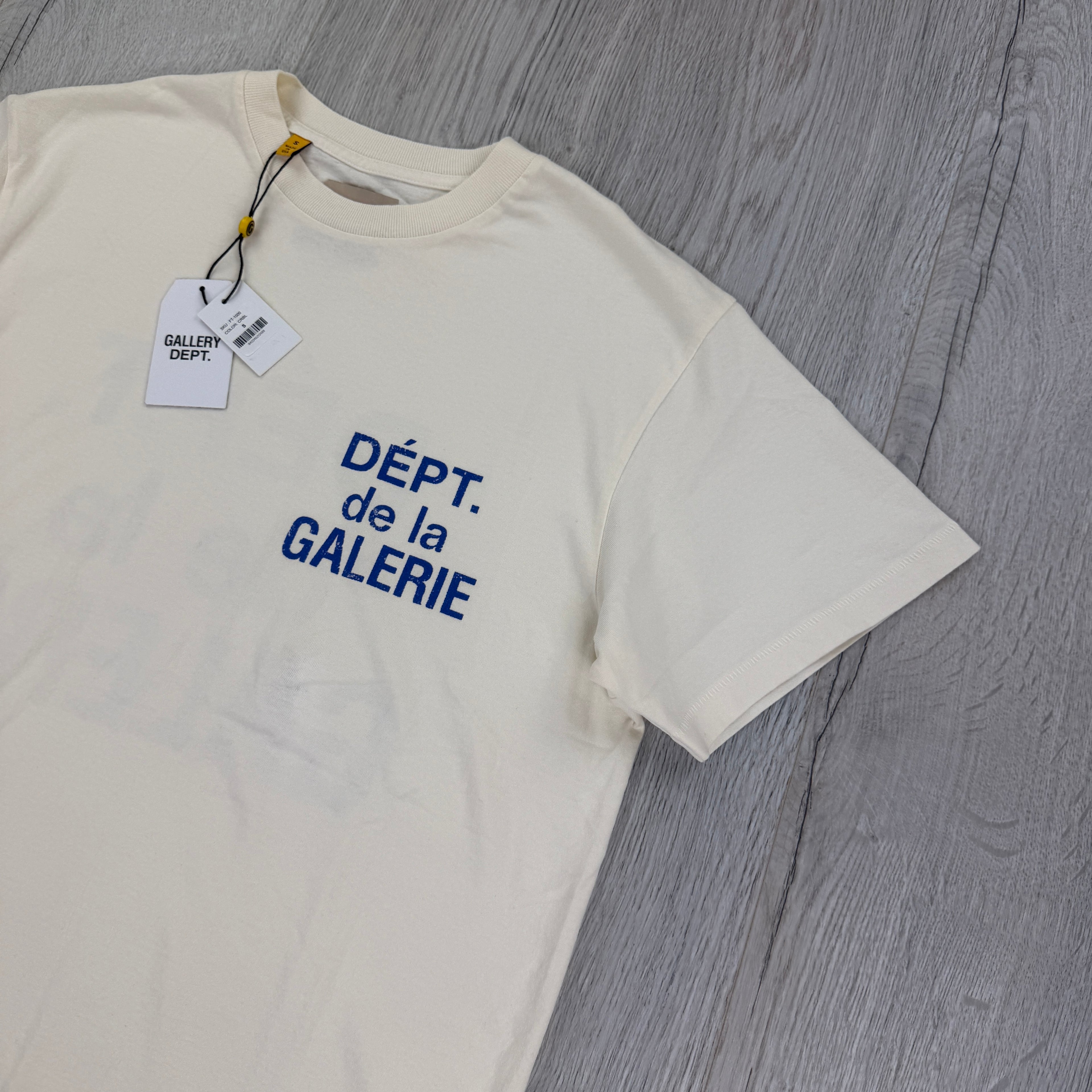 Gallery Dept Men’s Cream Blue T-shirt
