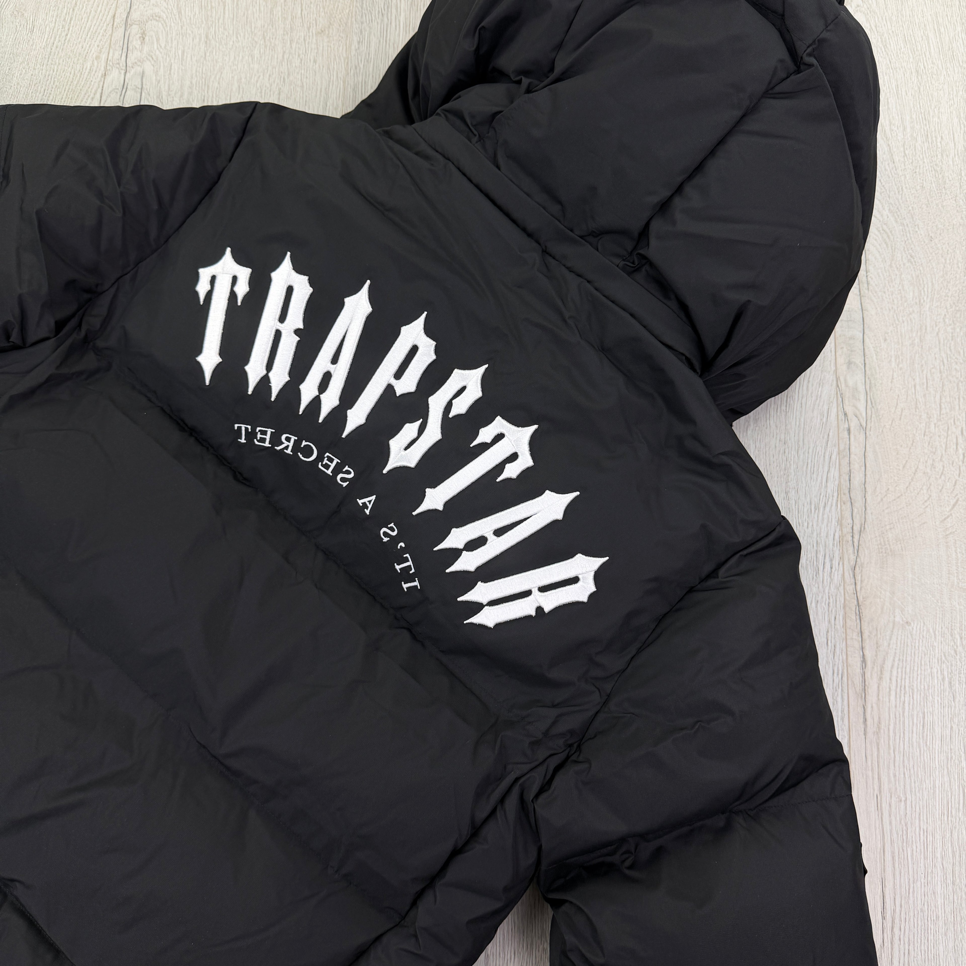 Trapstar Men’s Black AW 25 Irongate Arch Puffer Jacket