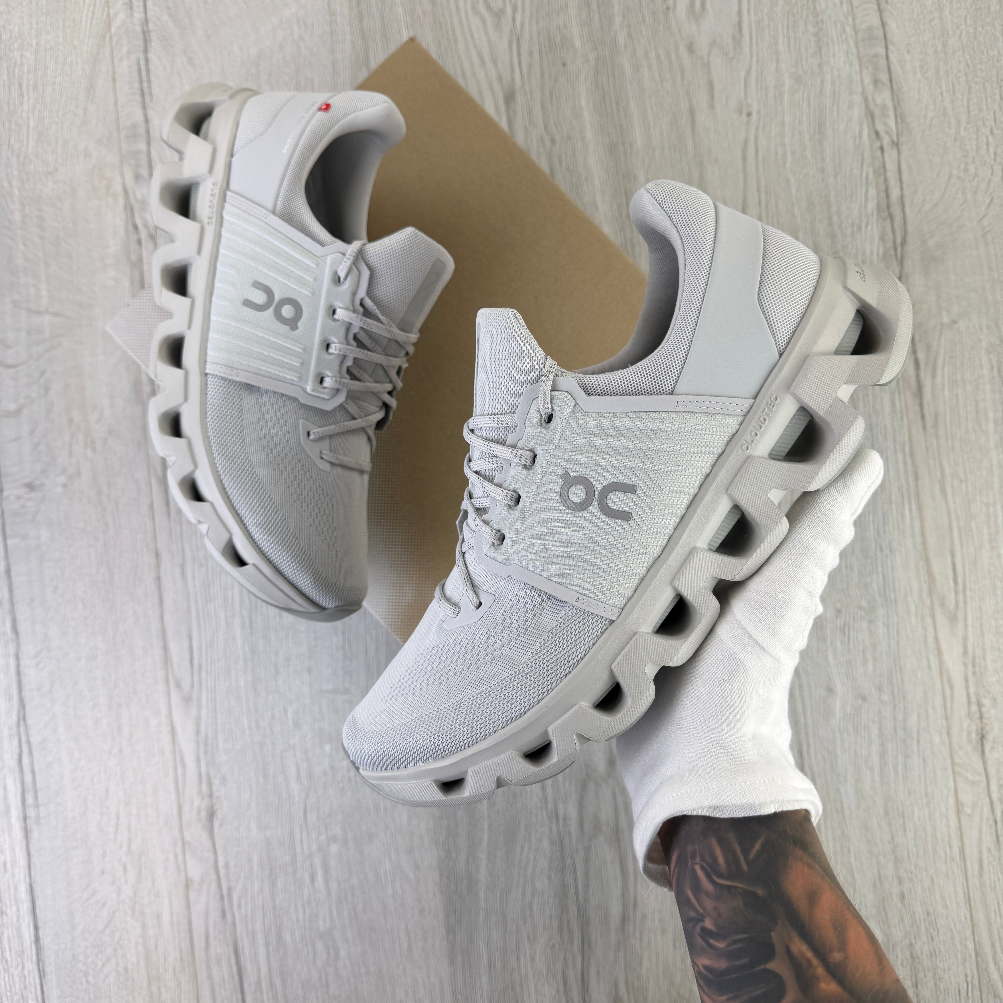 On Running Cloudswift 4 Grey Trainers