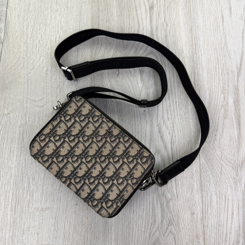 Dior Zipped Pouch With Shoulder Strap Bag