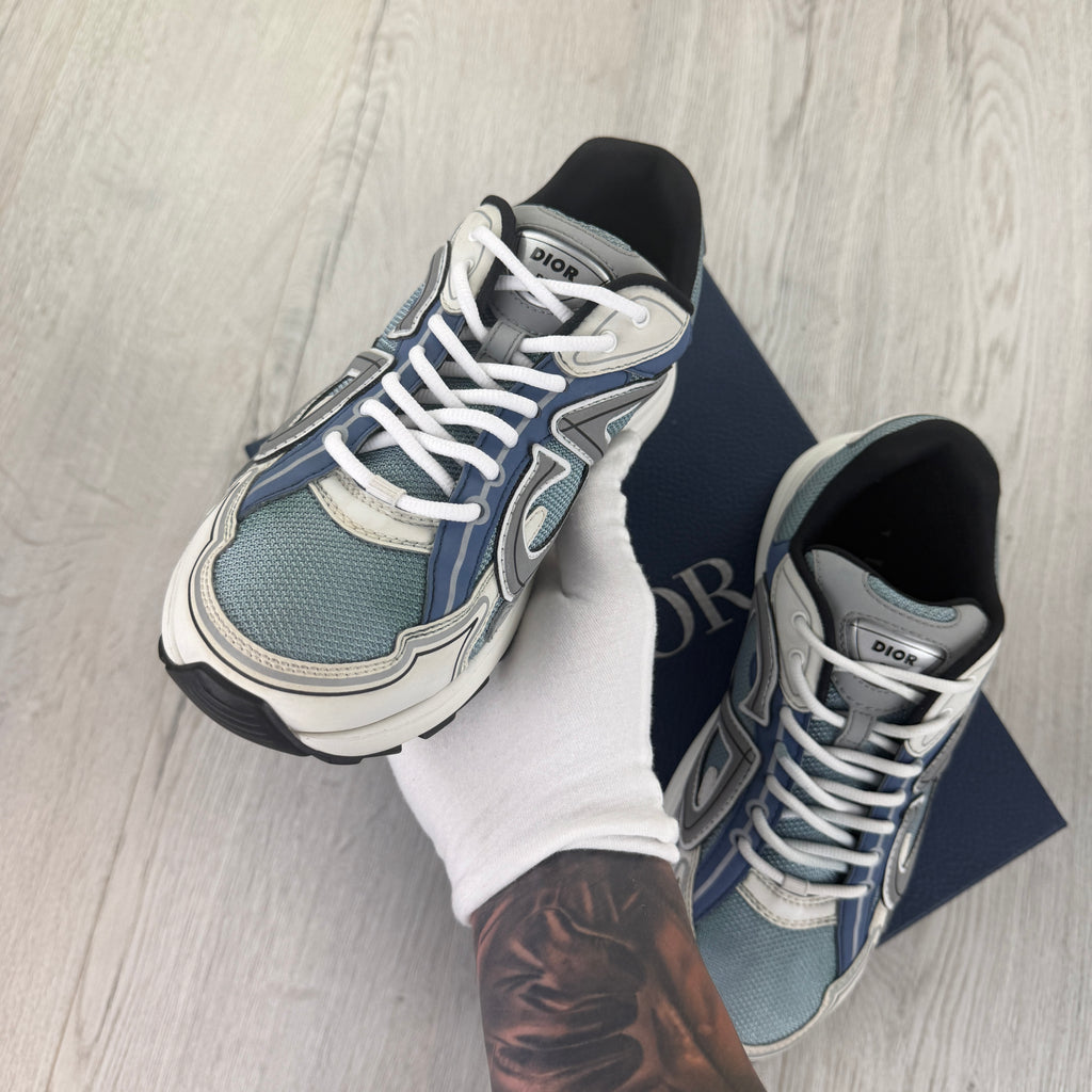 Dior B30 Men’s Baby Blue & White Trainers - 41 (Fit Uk 7)