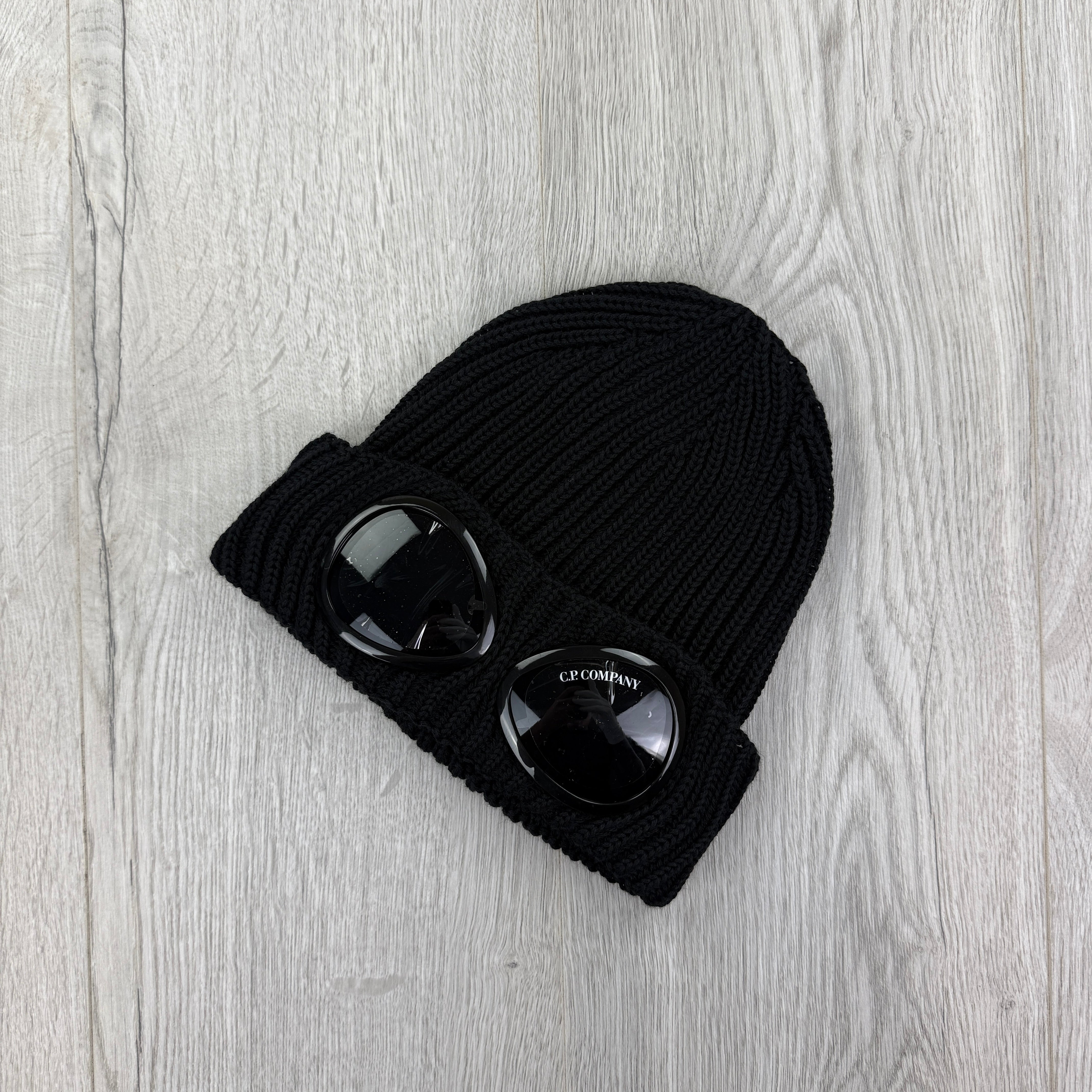 CP Company Men's Black Goggle Beanie – Trickey.store