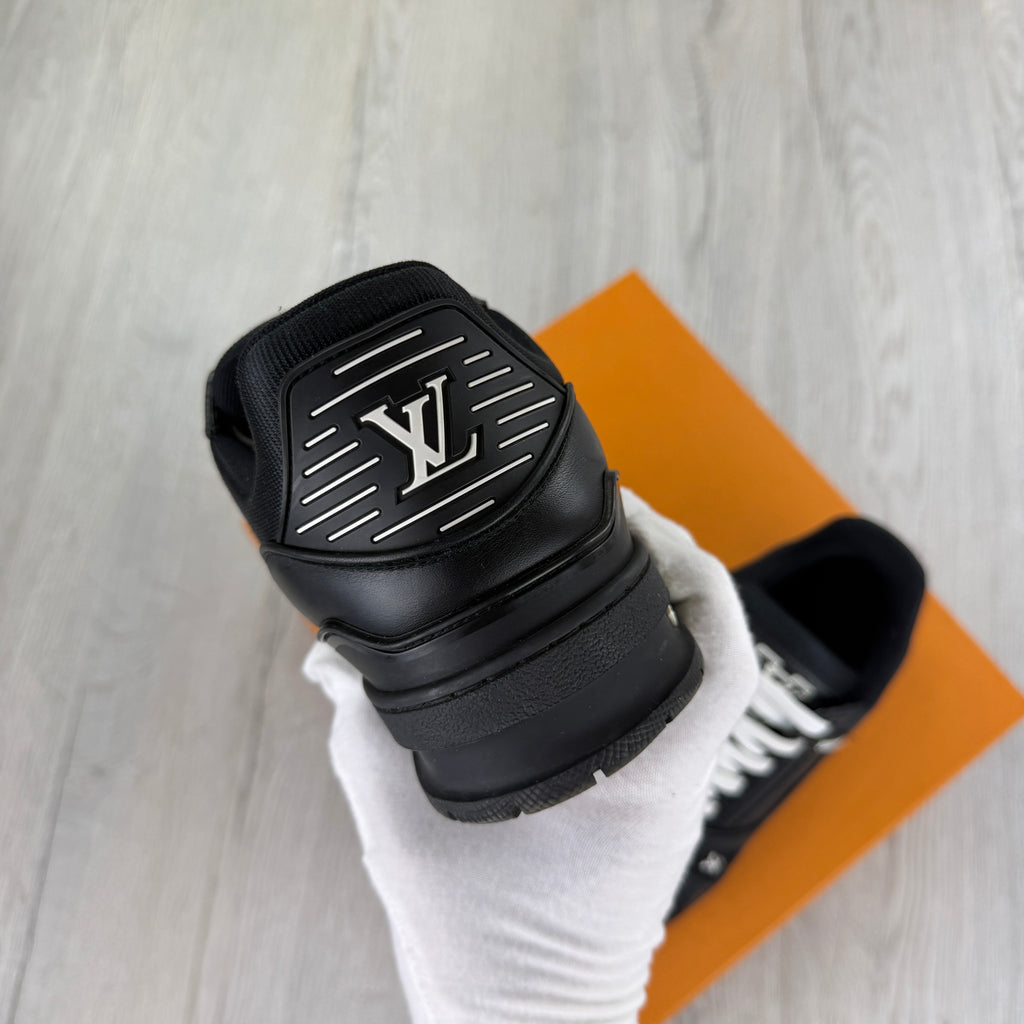 Louis Vuitton Men’s Black & White Trainers - Uk 7.5 (Fit 8/8.5)