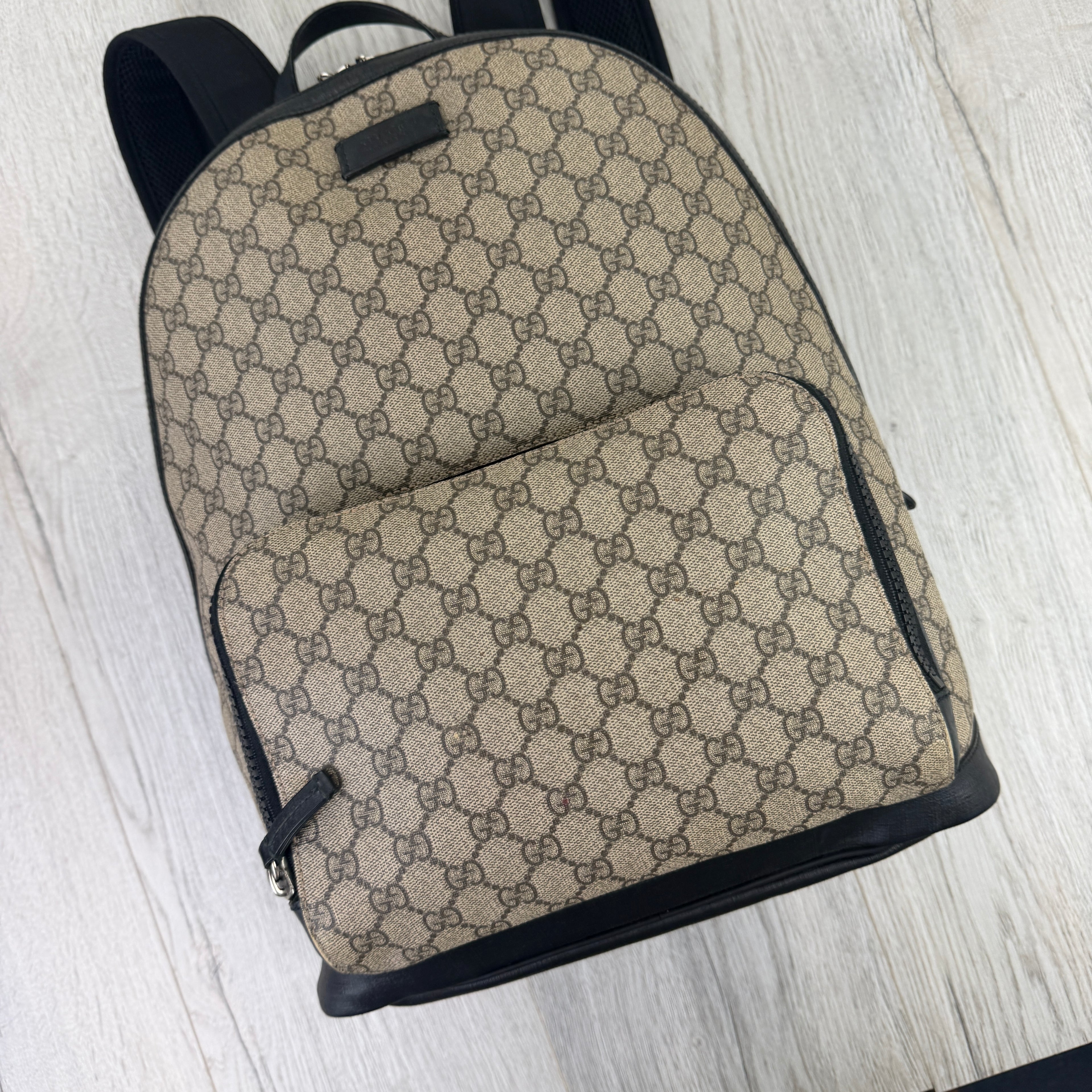 Gucci Men’s Monogram Gucci GG Supreme Backpack