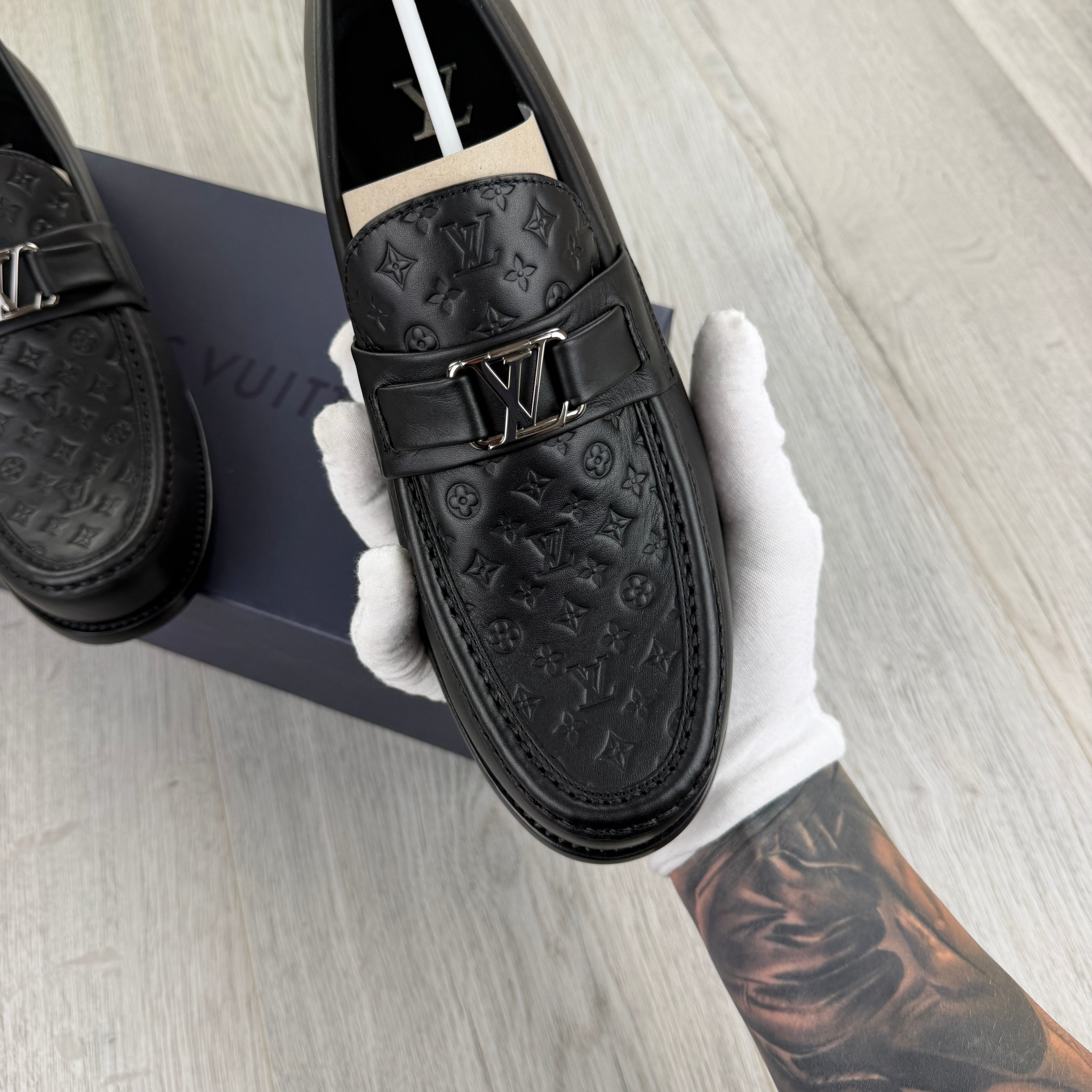 Louis Vuitton Mens Black Major Monogram Loafers
