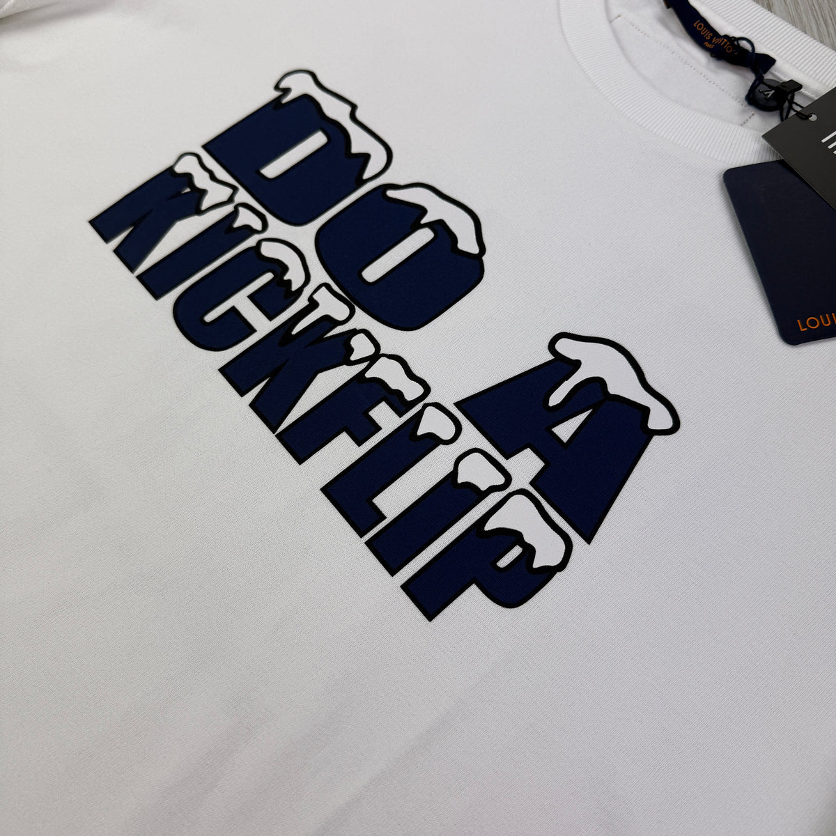 Louis Vuitton ‘Do a kickflip’ White T-shirt - Large