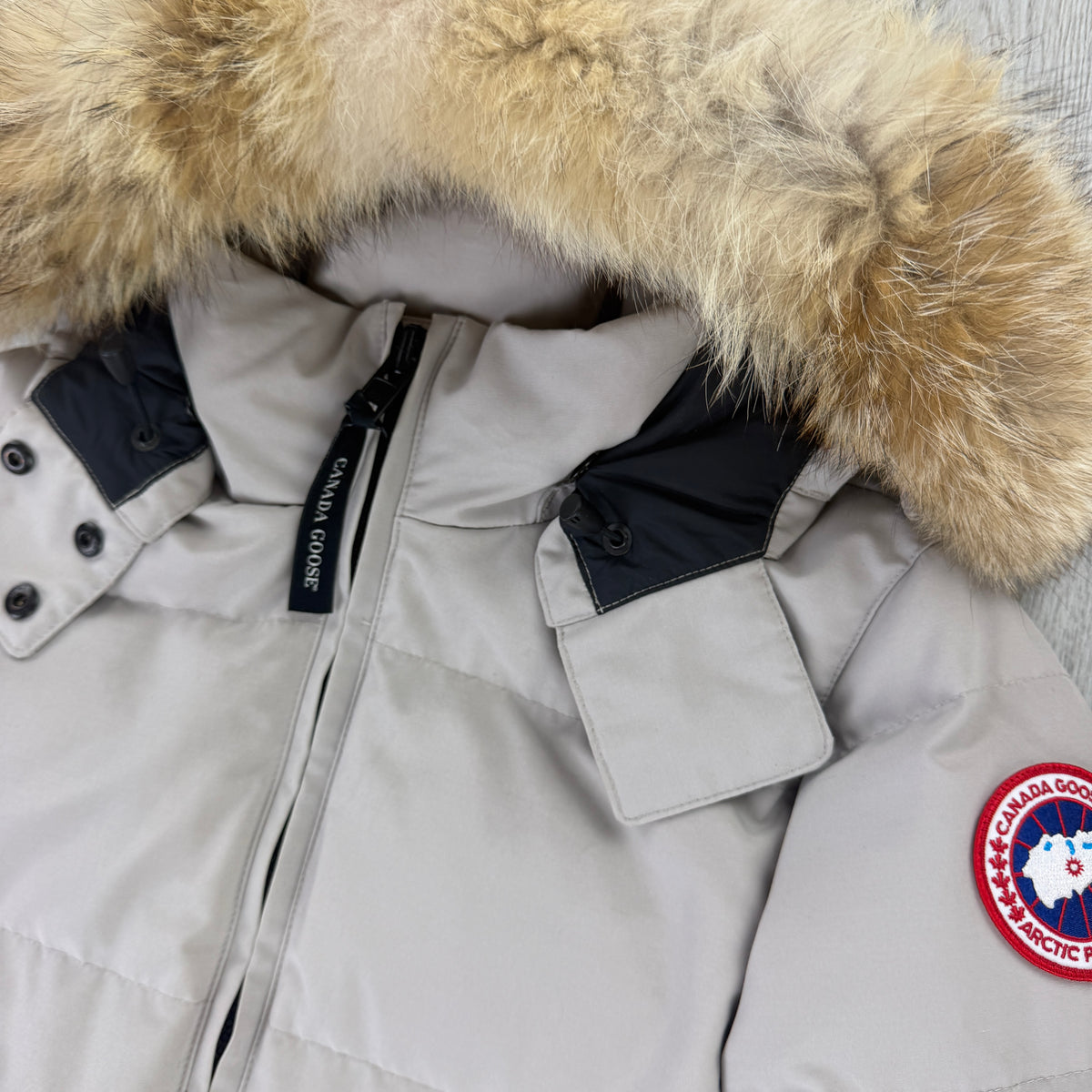 Canada Goose Women’s Stone Chelsea Parker Jacket - Medium