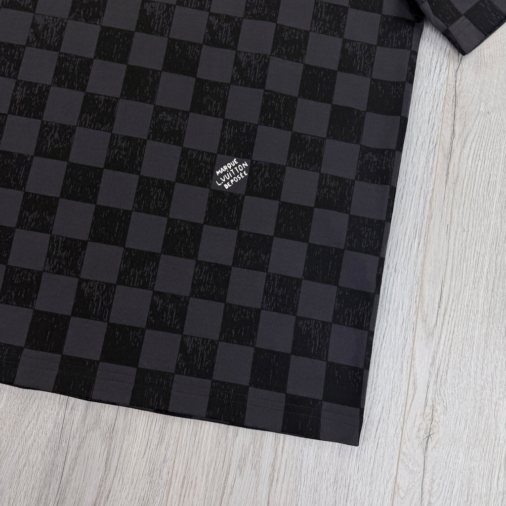Louis Vuitton Men’s Dark Grey Damier T-shirt - Small