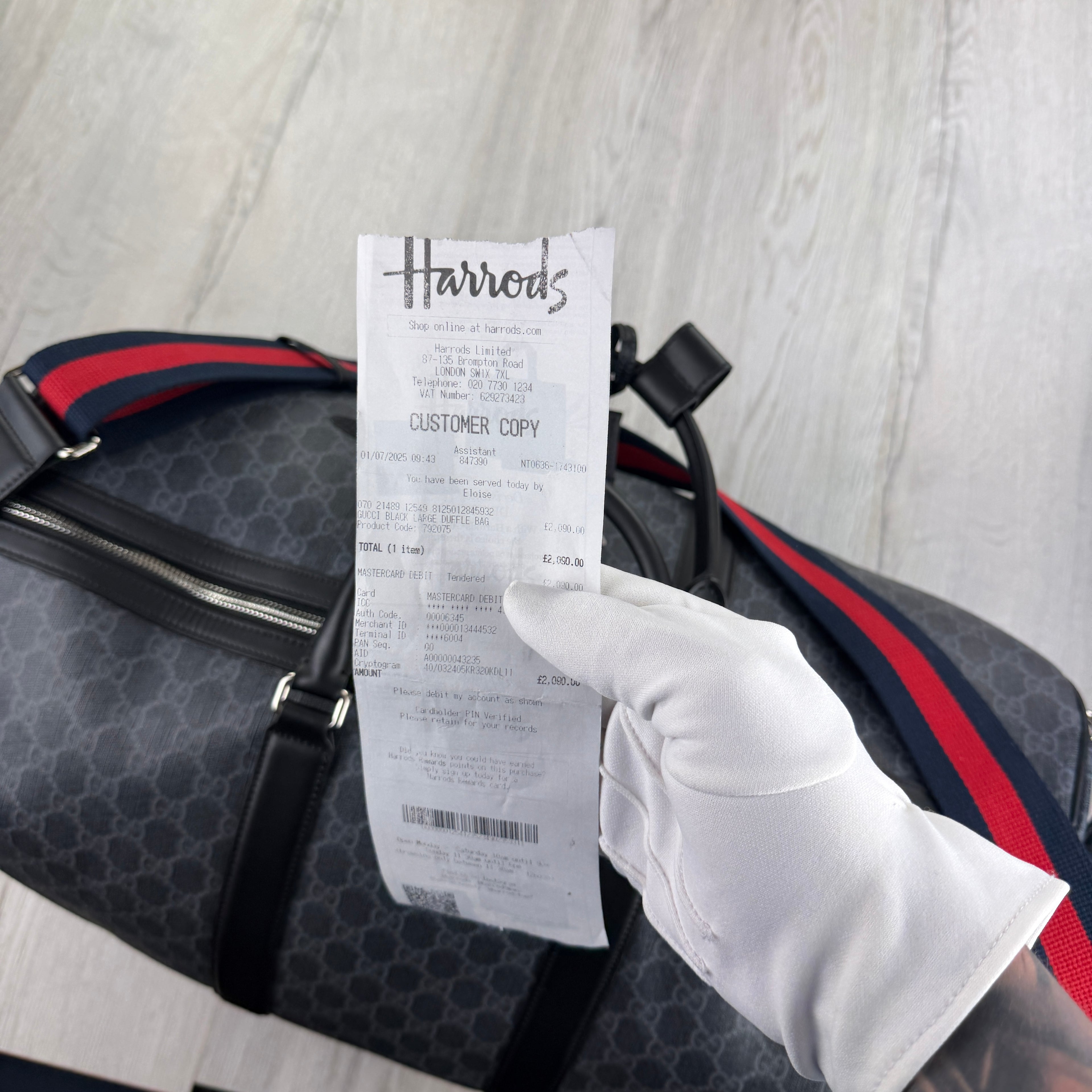 Gucci Mens Large GG Supreme Duffle Bag