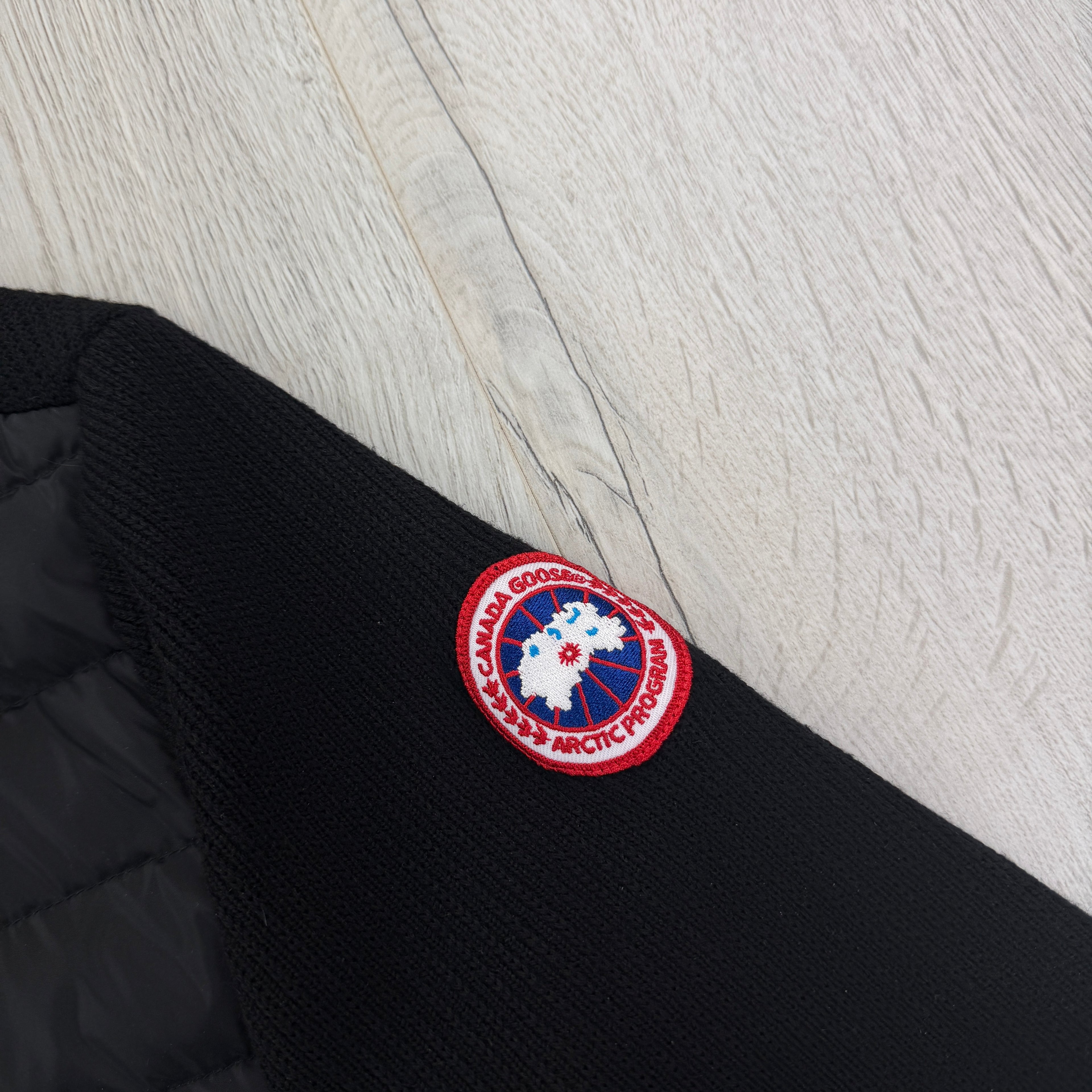 Canada Goose Men’s Black Zip-up Hybridge Knit Jacket