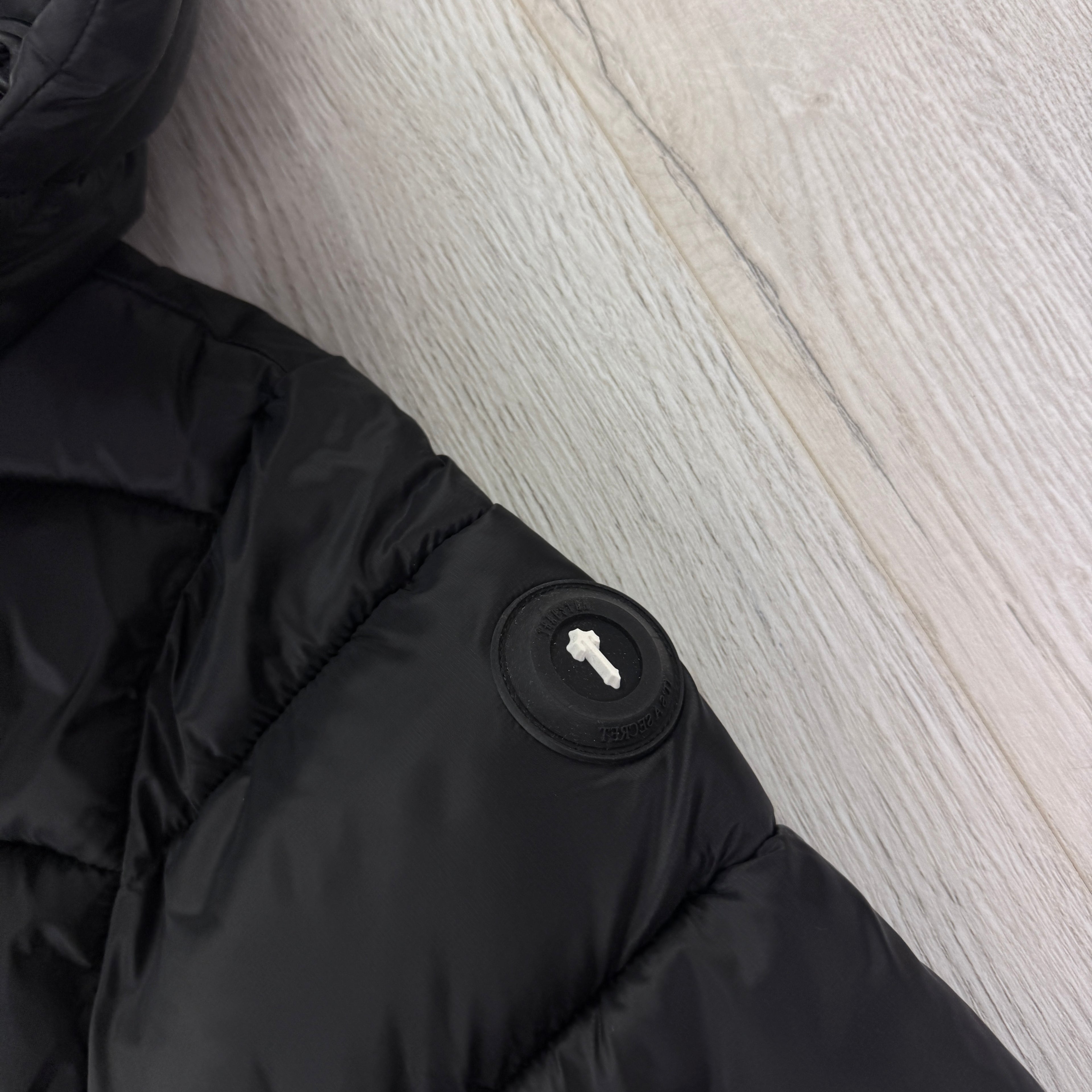 Trapstar Men’s Black Down / Puffer Jacket - XS