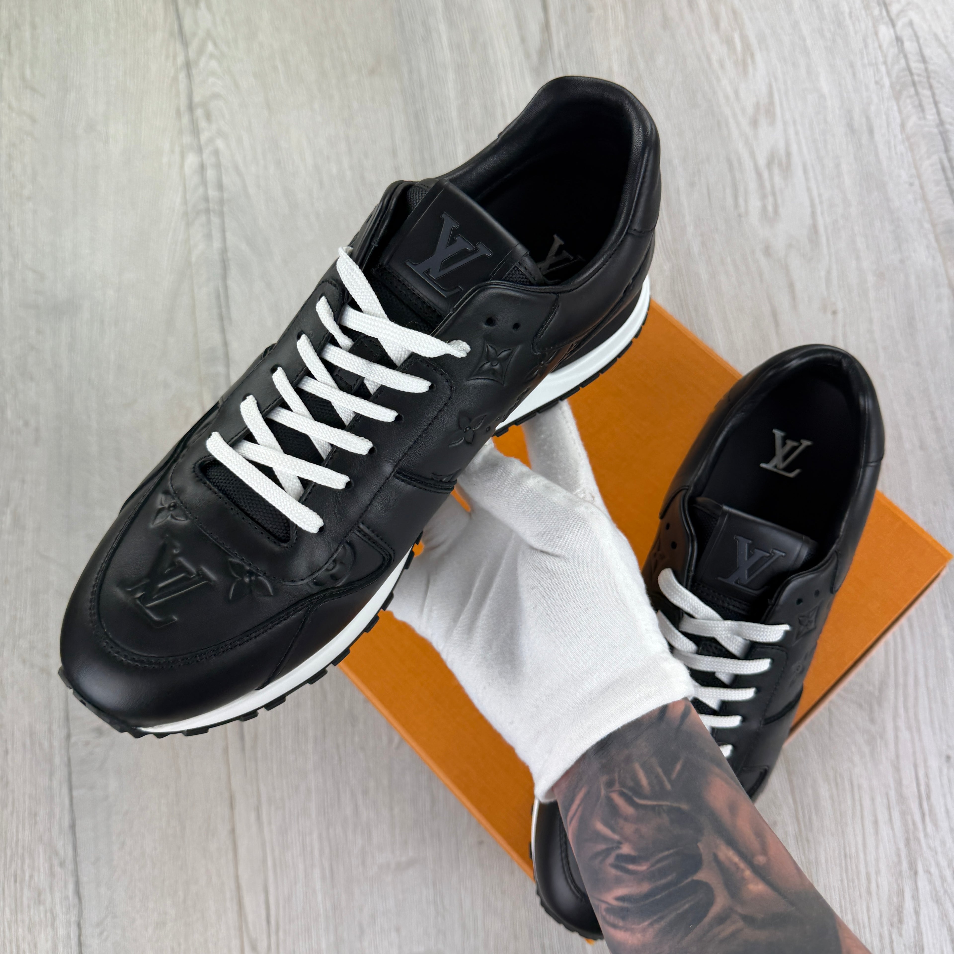 Louis Vuitton Men’s Black Leather Run Away Trainers - Uk 10