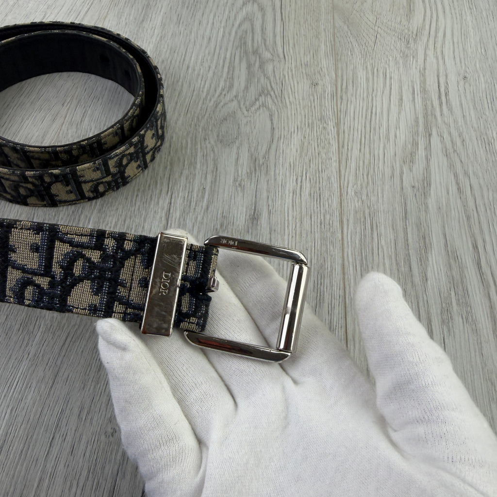 Dior Men’s Oblique Belt With Silver Buckle - 95 (Uk 32-36)