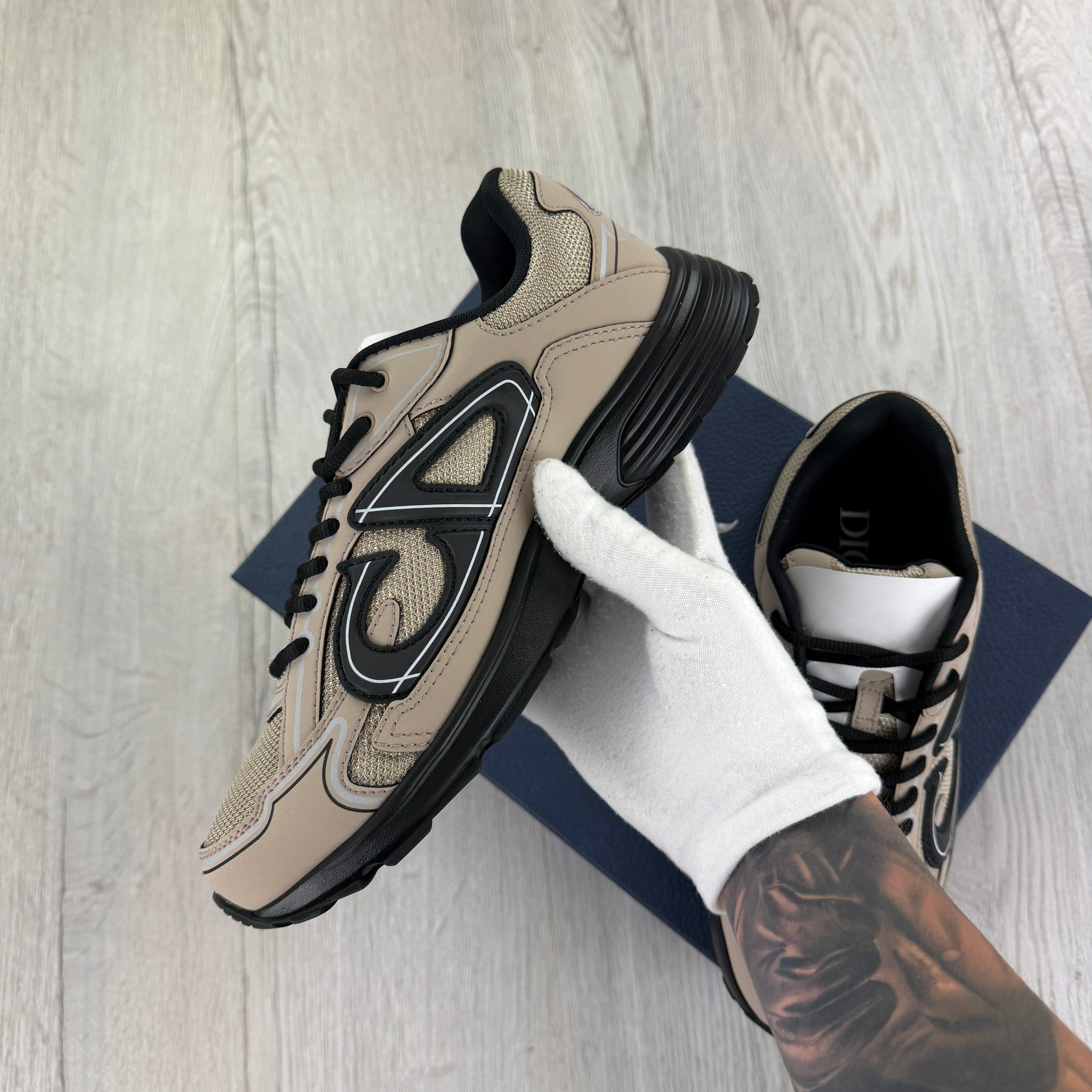 Dior B30 Men’s Beige / Black Trainers
