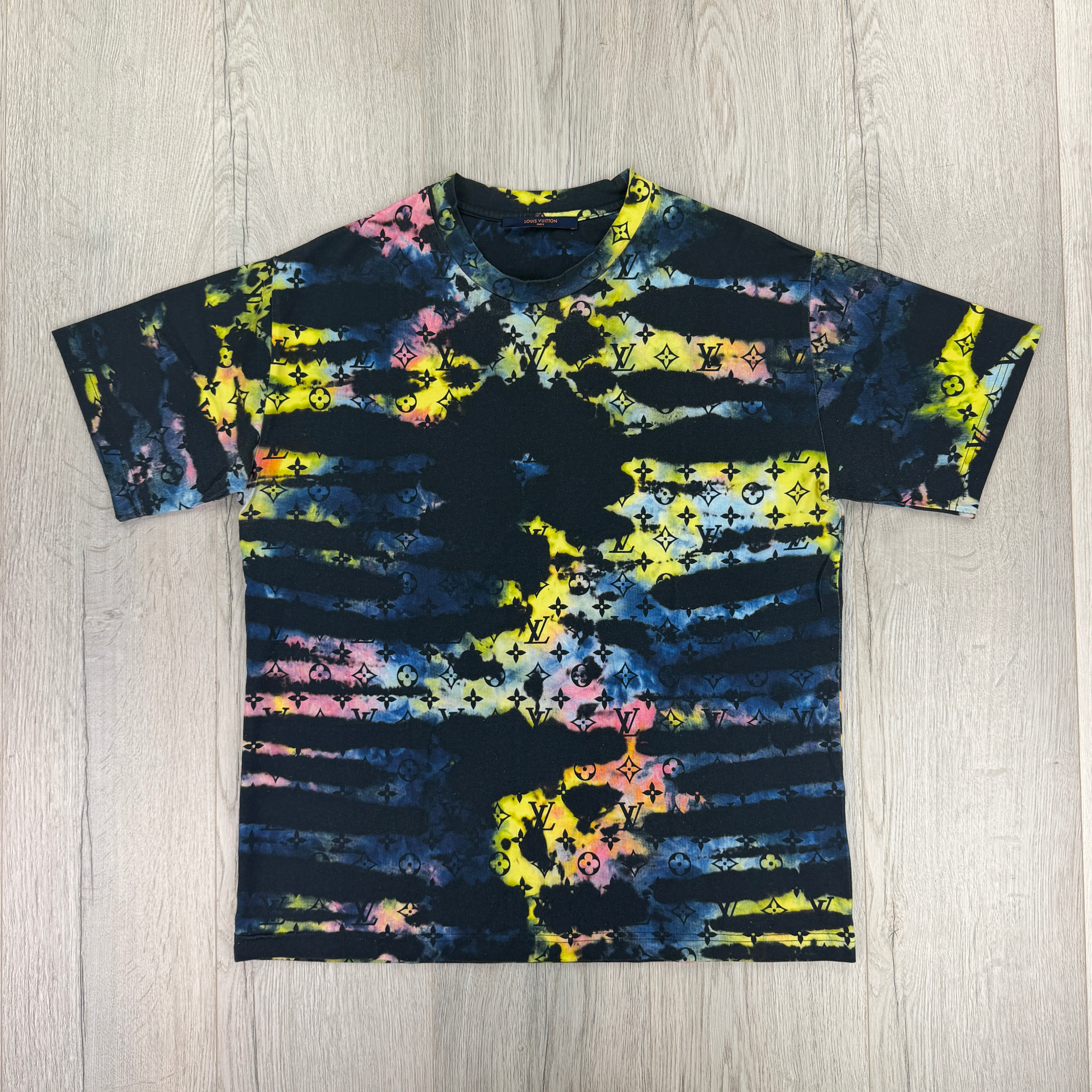 Louis Vuitton Men’s Monogram Tie Dye T-shirt - Medium